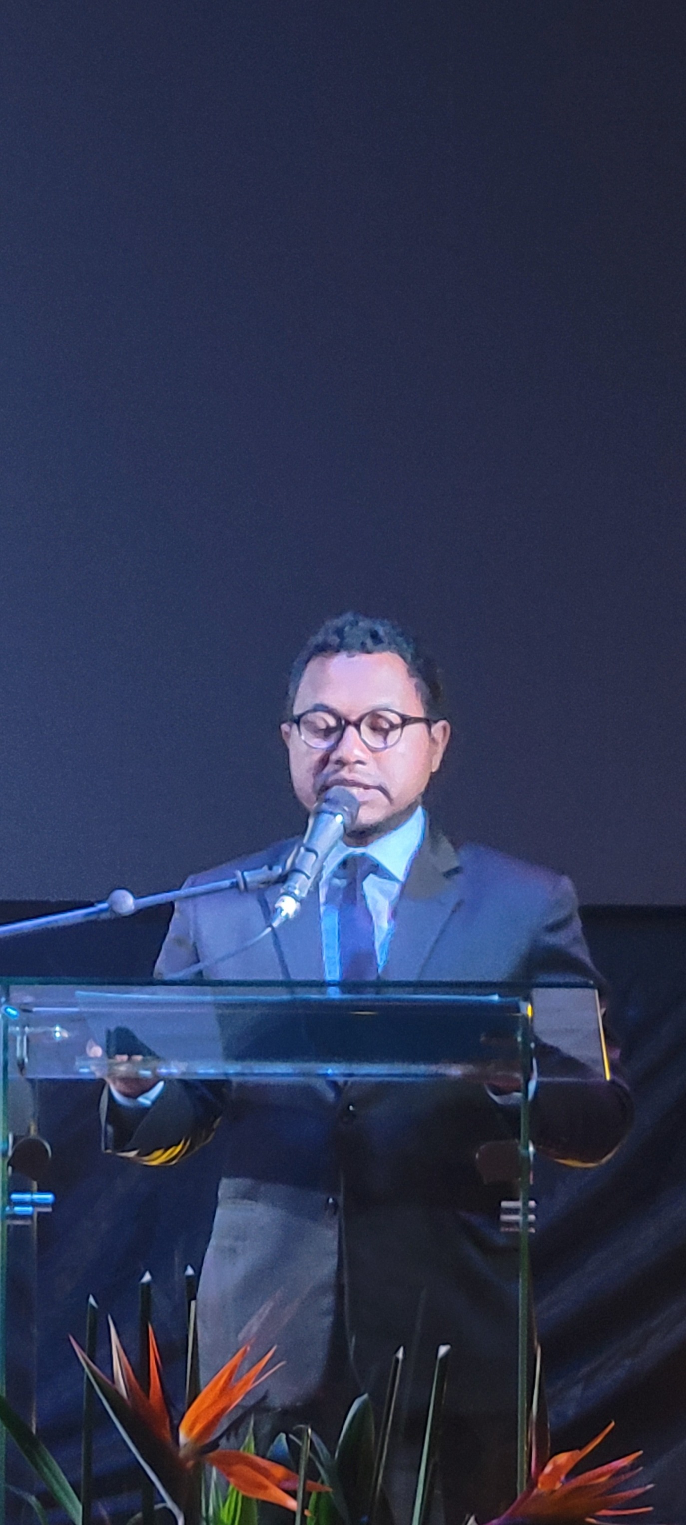 SARIMIHETSIKA MALAGASY : EFA MIHAMATIHANINA ANKEHITRINY