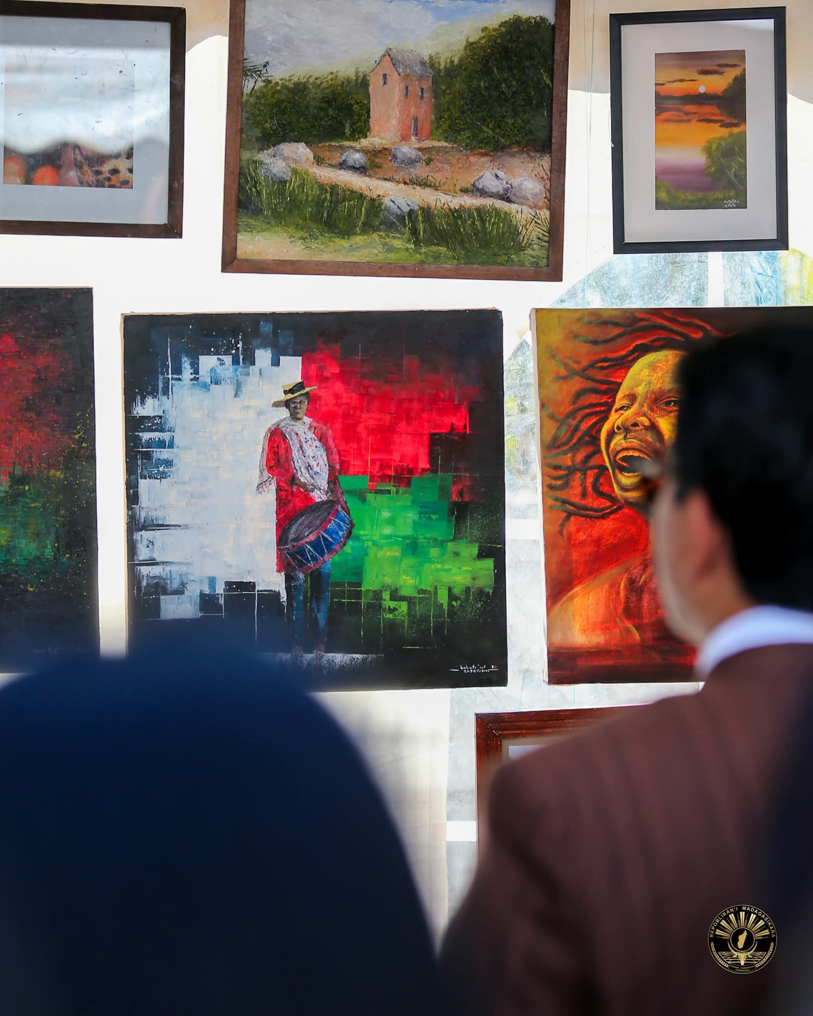 LAHARANA FAHATELO AMIN'NY FAMPIDIRANA VOLA VAHINY ETO MADAGASIKARA NY FIZAHANTANY