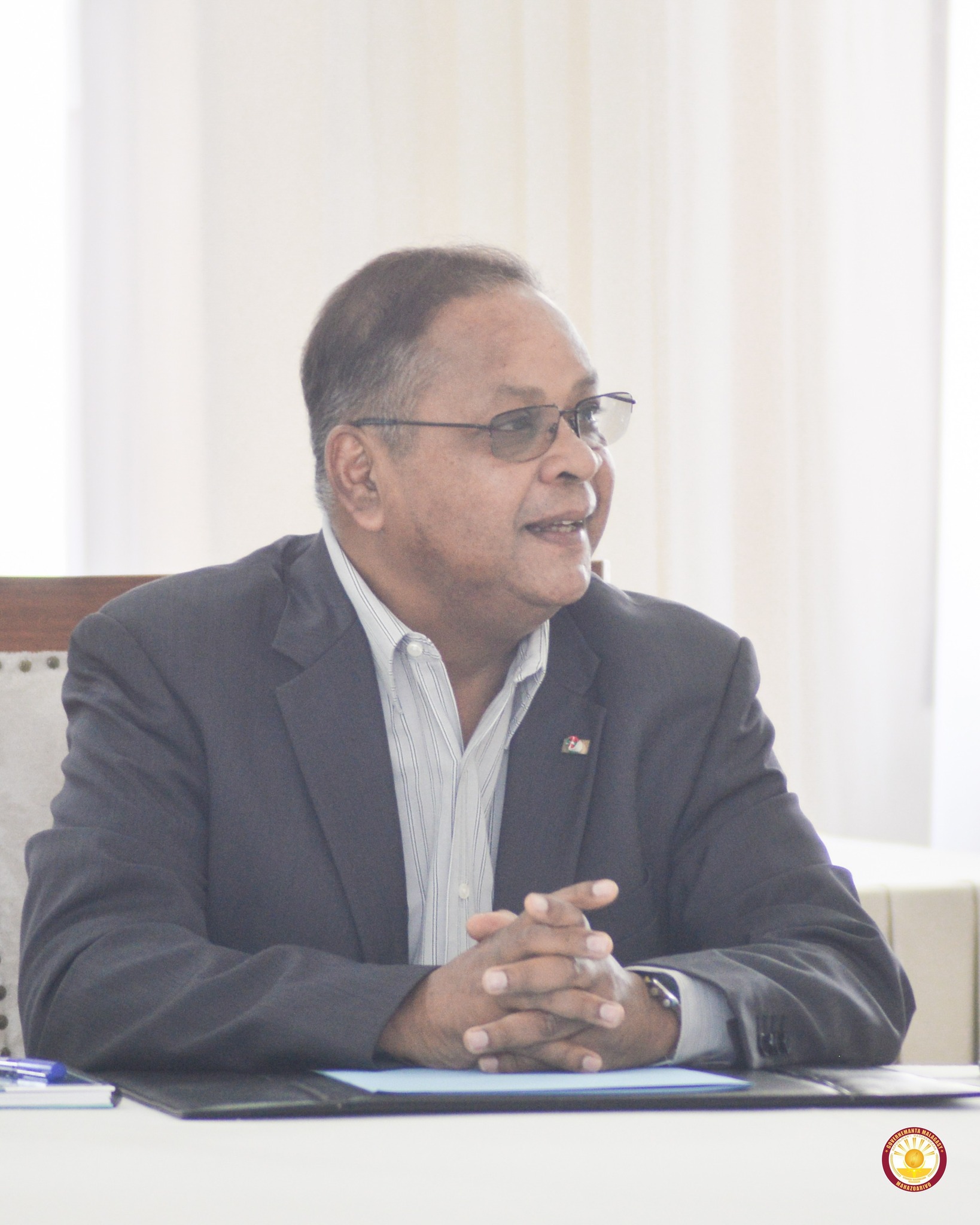 FIHAONAN' NY PRAIMINISITRA TAMIN' IREO SOLONTENAN' NY VONDRON' NY MPANONDRANA LODSIA ETO MADAGASIKARA