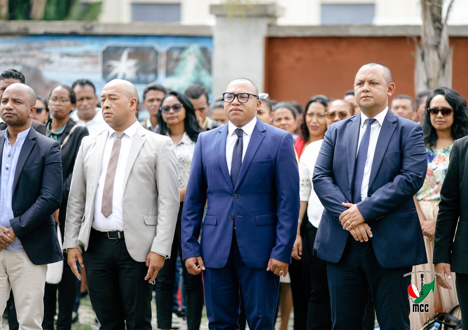 OMENTSIKA FAHAFAHAM-PO HATRANY NY VAHOAKA MPISITRAKA NY ASATSIKA - HAJAINTSIKA NY ASAM-PANJAKANA