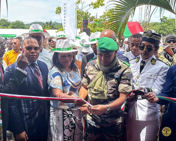 NAVERIN' NY KOLONELY RANDRIANIRINA MICHAEL NY SIDINA MAMPIFANDRAY AN' I ANTALAHA AMIN' NY FARITRA ATSINANANA REHEFA NIATO NANDRITRA NY 10 TAONA