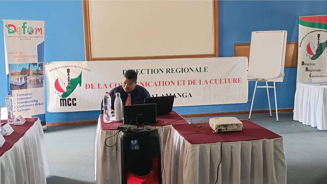 MANANA ANDRAIKITRA AMIN' NY FANATSARANA NY KALITAON' NY ASA FANAOVAN-GAZETY SY NY HAINO VAKY JERY NY MINISTERAN' NY SERASERA SY NY KOLONTSAINA