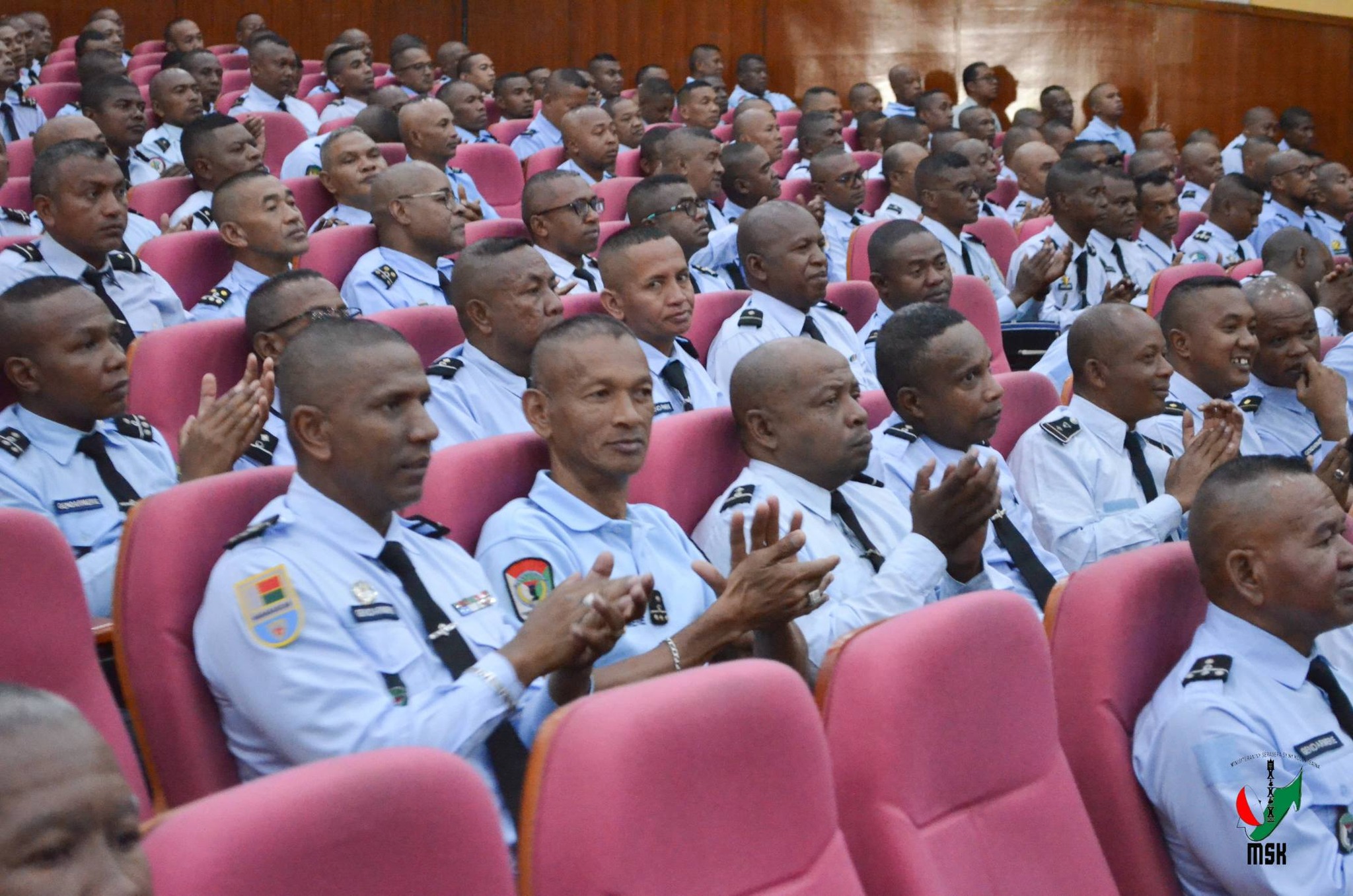 FIKAONANDOHA HO FANAVAOZANA NY ZANDARIMARIAM-PIRENENA