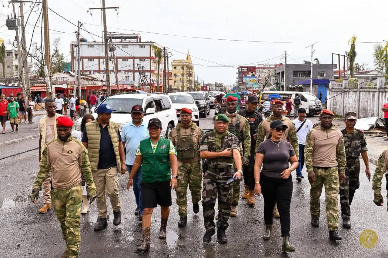 "HIARA-HIATRIKA SY HIOMBOM-PO AMIN' NY VAHOAKAN' NY FARITRA ATSINANANA NO NAHATONGAVAKO ETO" HOY NY FILOHAN' NY REPOBLIKAN' I MADAGASIKARA NY KOLONELY RANDRIANIRINA MICHAEL