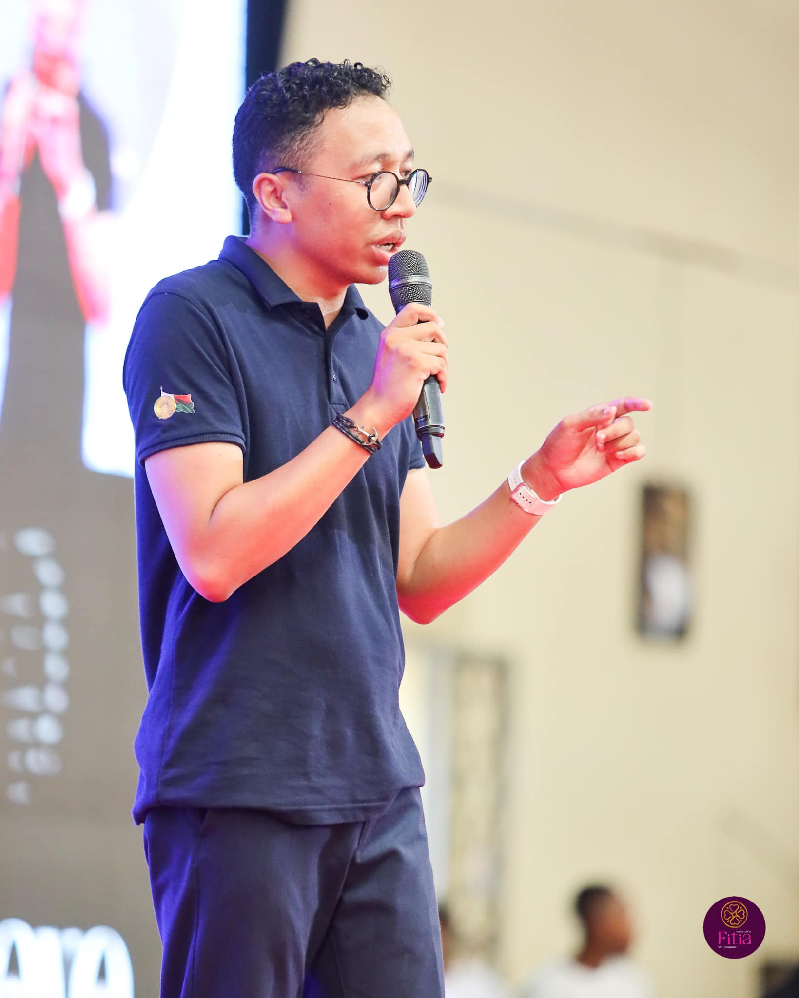 MANOMBOKA AMIN' NY TENANTSIKA NY FANOVANA