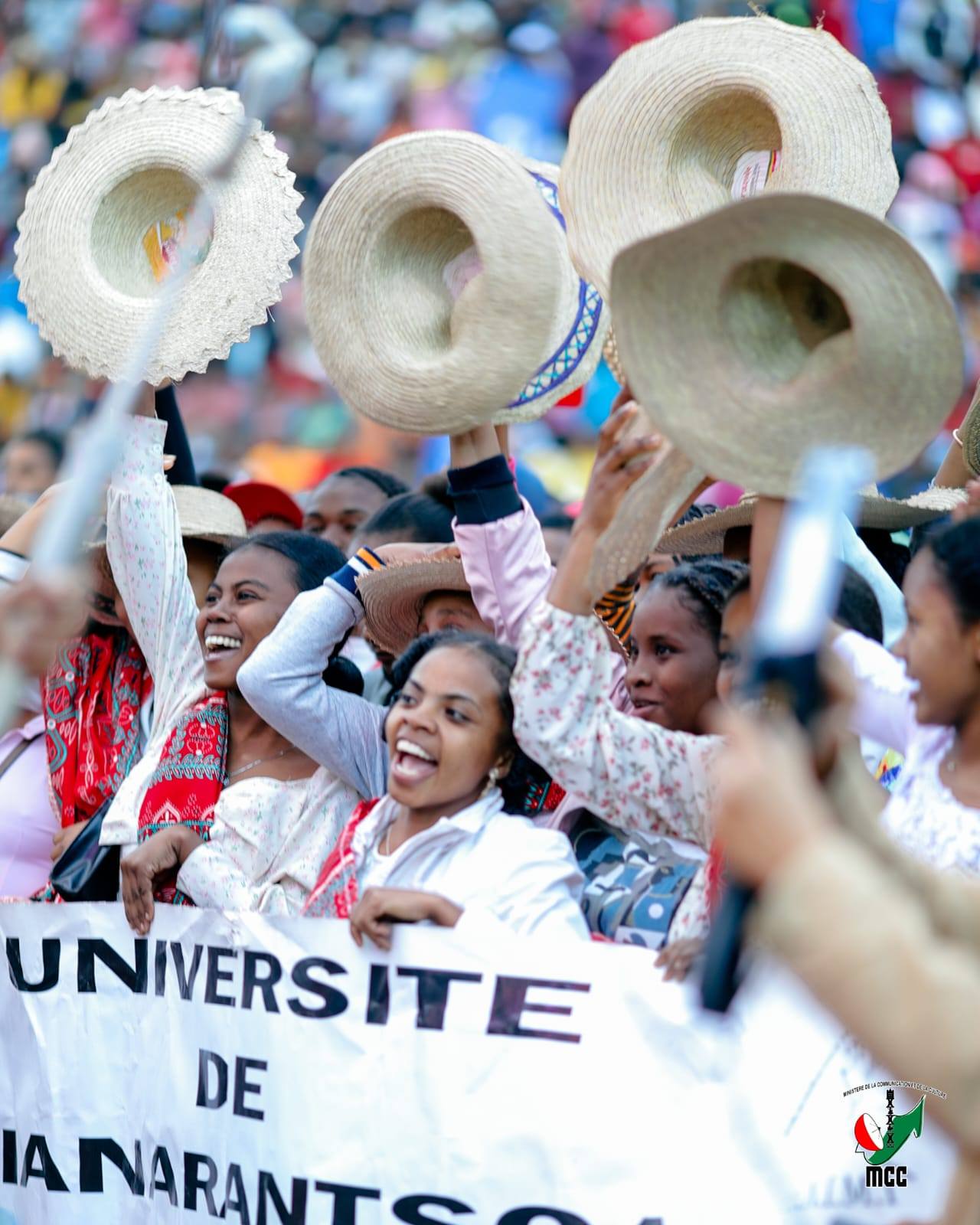 FENO HIPOKA NY COLISEUM AMBATOMENA FIANARANTSOA