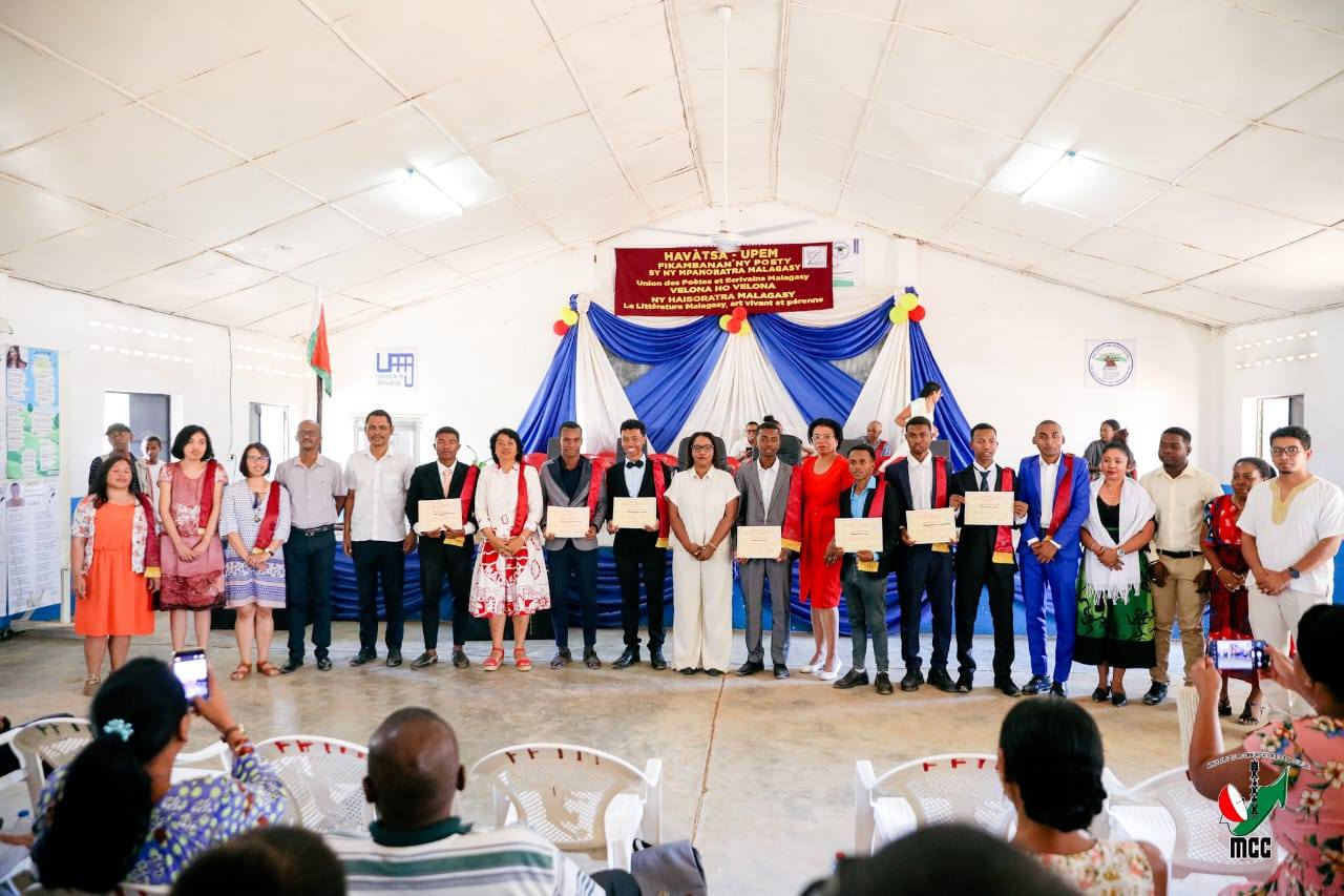 ANTSA TONONKALO - DIHIM-PARITRA