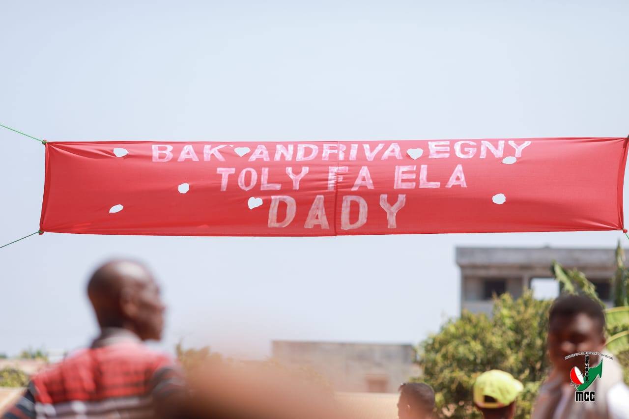 NY TANTARA NO TOKONY HO FOTOTRY NY AMPINGA HO ENTINTSIKA MIADY SY AMPIAKATRA AVO DIA AVO NY HAMPOHOM-PIRENENA SY NY HASIN' NY FITIAVAN-TANINDRAZANA