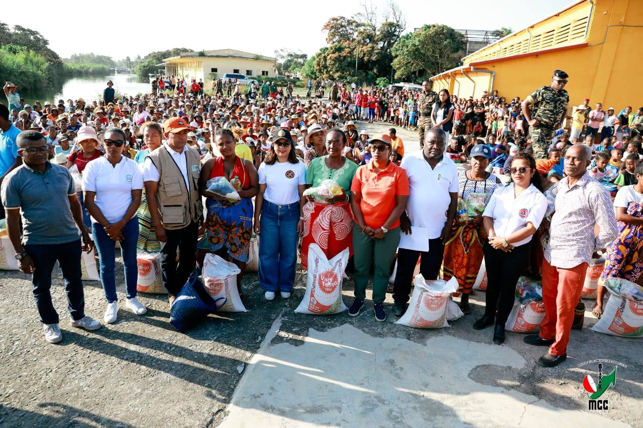 FANOLORANA FANAMPIANA SY KOJAKOJAM-PIANARANA AVY AMIN' NY FILOHAM-PIRENENA ANDRY RAJOELINA MIVADY HO AN' IREO TRABOINA SY ANKIZY MPIANATRA AO MANANJARY