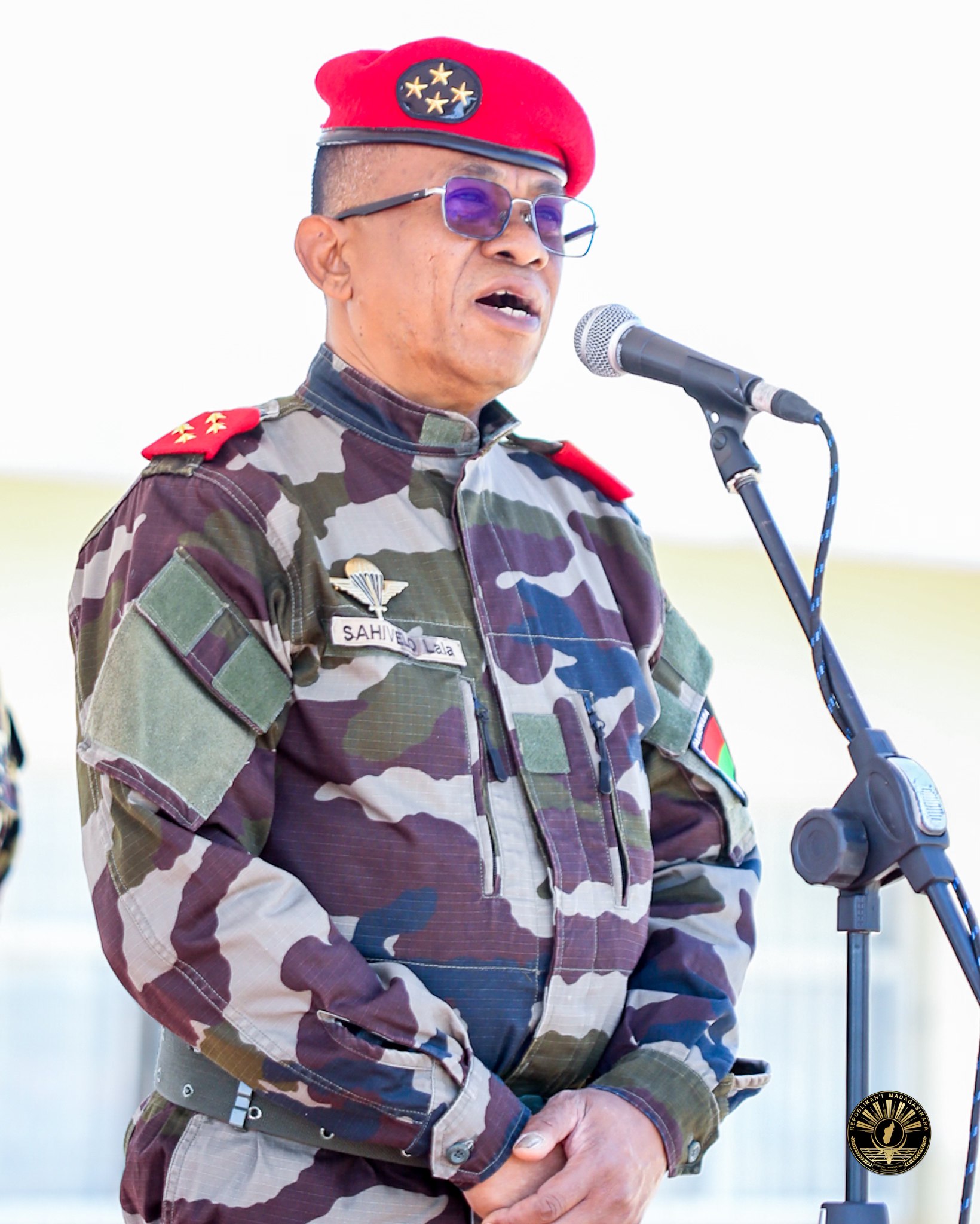 NANATRIKA NY FAMPIVONDRONANA NA NY RASSEMBLEMENT AN' IREO HERY FIAROVANA SY FILAMINANA NY FILOHA ANDRY RAJOELINA