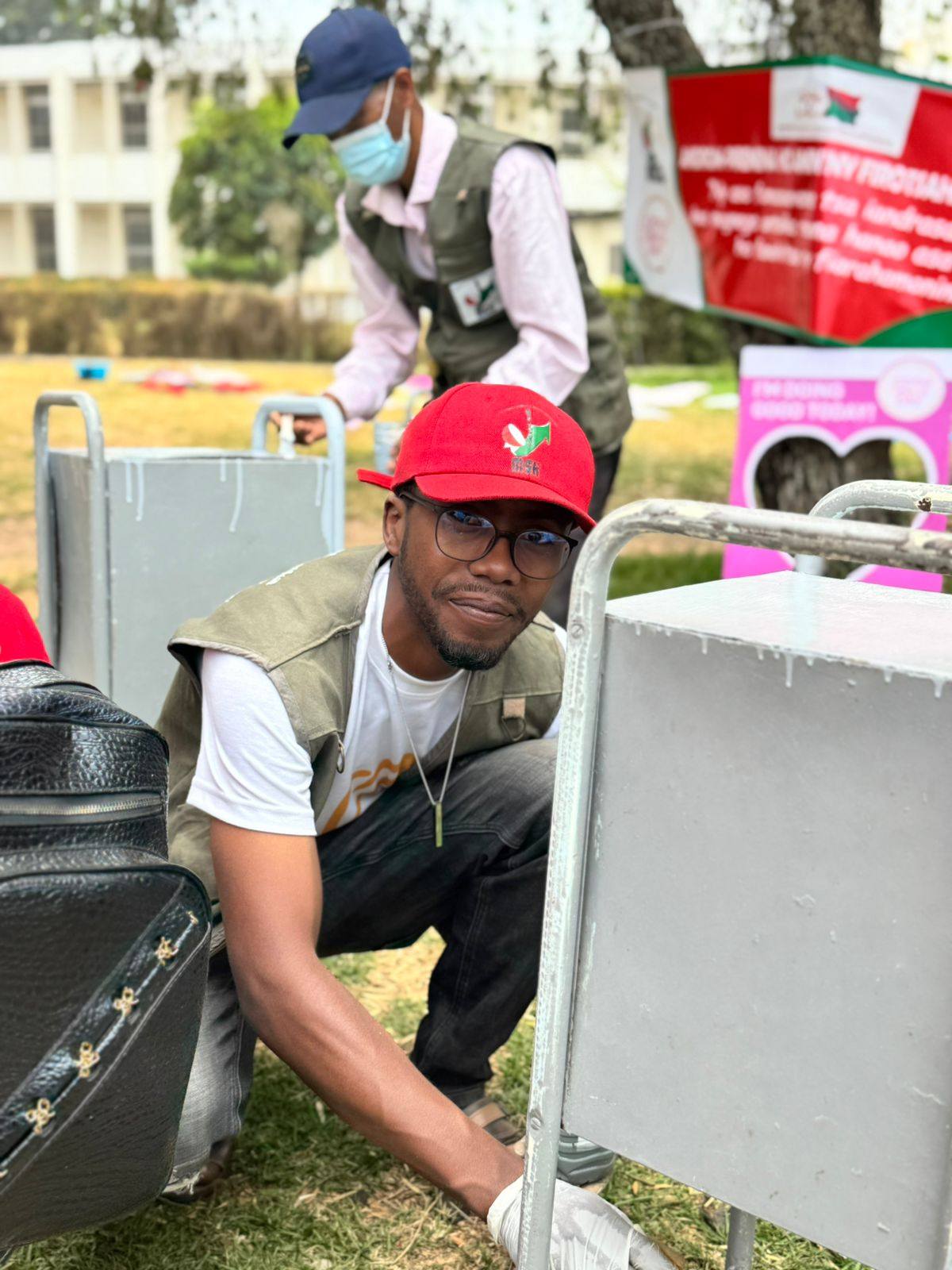 FIARAHA-MIASA SY FIARAHA-MIENTANA HO AMIN' NY FANAVAOZANA