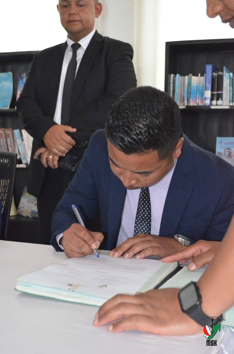 TOMPON' ANDRAIKITRA AMBONY MAROMARO EO ANIVON' NY MINISTERAN' NT SERASERA SY NY KOLONTSAINA NO NANDRAY NY ASANY ANDROANY ALAROBIA 10 DESAMBRA 2025 TAORIAN' NY NAHAVOATENDRY AZY IREO NANDRITRA NY FILAN-KEVITRY NY MINISITRA NY ALATSINAINY 08 DESAMBRA 2025 L