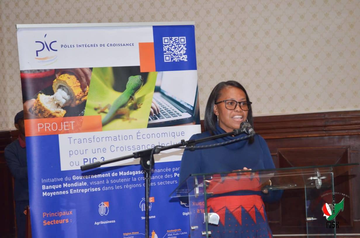 NOSONIAVIN'NY MINISITRAGASCAR FENOSOA ANDROANY NY FANGATAHANA OFOSIALY HAMPIDIRANA NY MISIONA KATOLIKA AMBODIFOTATRA - SAINTE MARIE HO ISAN'NY HAREMBAKOKA IRAISAN'IZAO TONTOLO IZAO