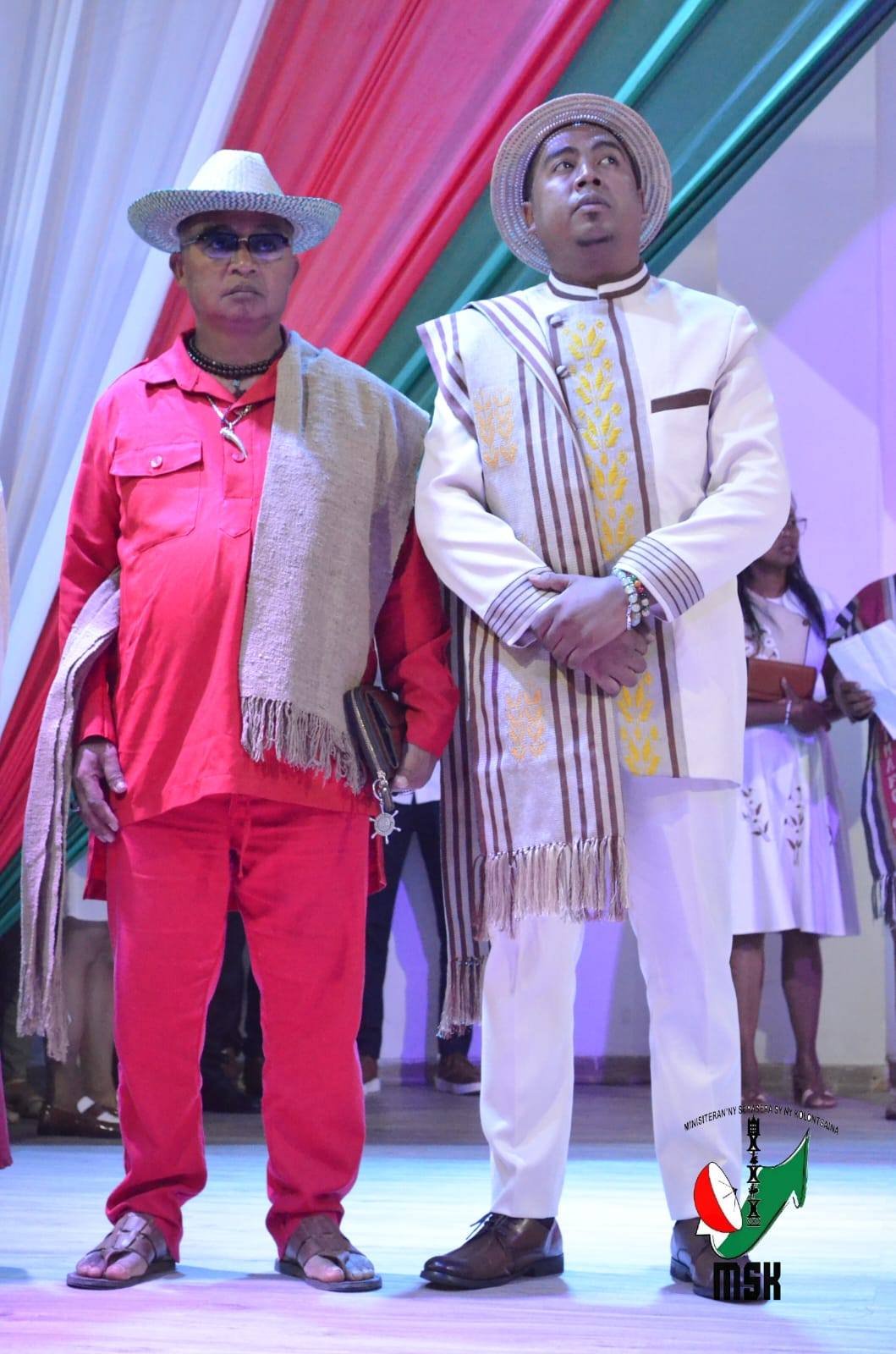 " POA-TSATROKA" ENDRIM-PANKASITRAHANA MANOKANA AVT AMIN' NY MINISITRA HO AN' IREO NAHAVITA BE TEO AMIN' NY SEHATRY NY KABARY SY NY KOLONTSAINA