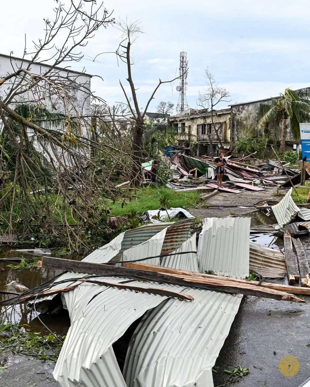 "HIARA-HIATRIKA SY HIOMBOM-PO AMIN' NY VAHOAKAN' NY FARITRA ATSINANANA NO NAHATONGAVAKO ETO" HOY NY FILOHAN' NY REPOBLIKAN' I MADAGASIKARA NY KOLONELY RANDRIANIRINA MICHAEL