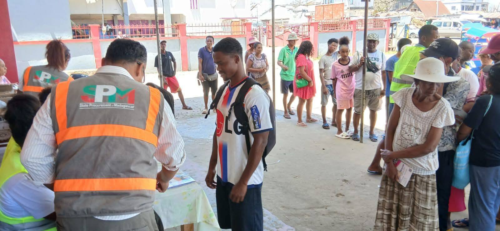 NANOMBOKA NY FIVAROTANA TAFO SY FANITSO AMIN' NY VIDINY MIRARY HO AN' NY MPONIN' I TOAMASINA MBA HANARENANA HAINGANA NY TAKAITRA NAVELAN'NY RIVODOZA GEZANI