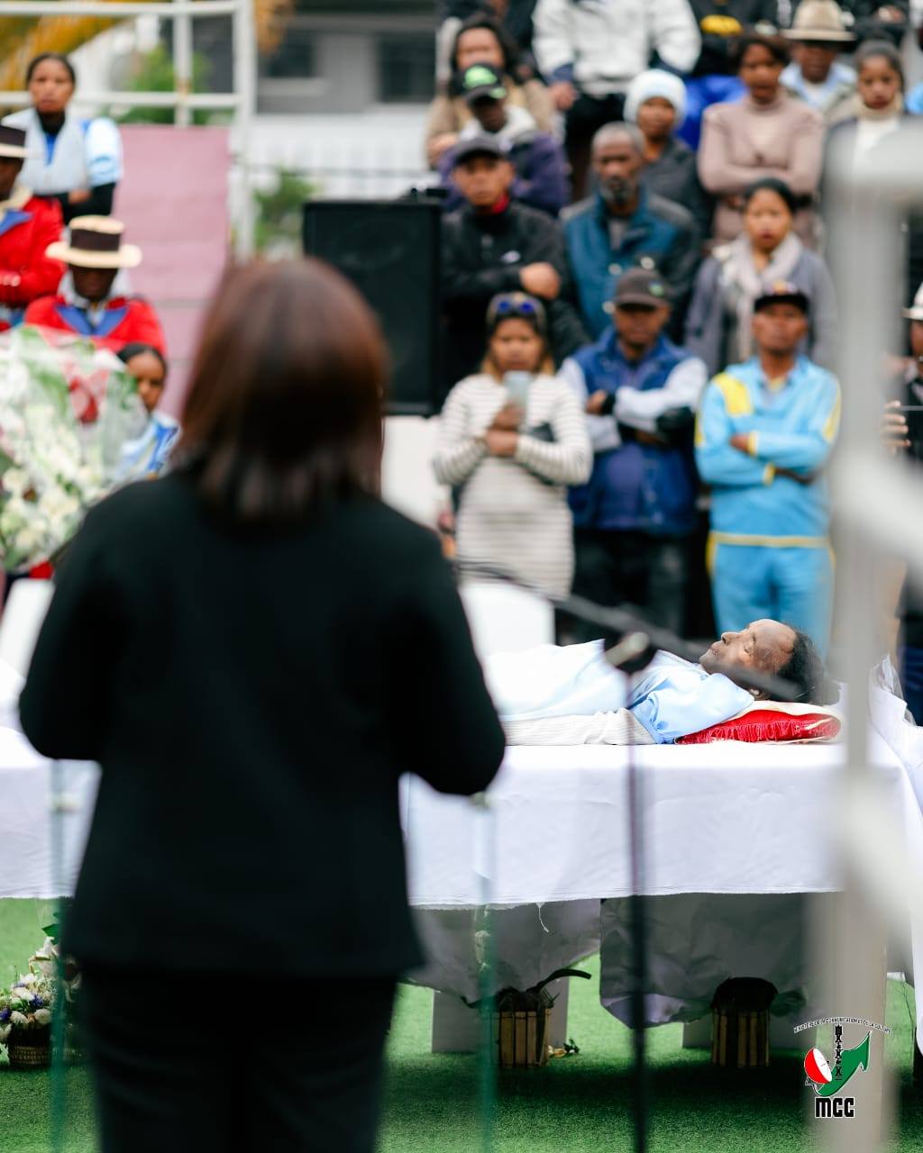 " OFFICIER DE L' ORDRE NATIONAL MALAGASY " IO NO MARI-BONINAHITRA NATOLOTRY NY FILOHAN' NY REPOBLIKA ANDRY RAJOELINA HO FANOMEZAM-BONINAHITRA AN' I SAHONDRAFININA ZANANY, MPIHIRAGASY