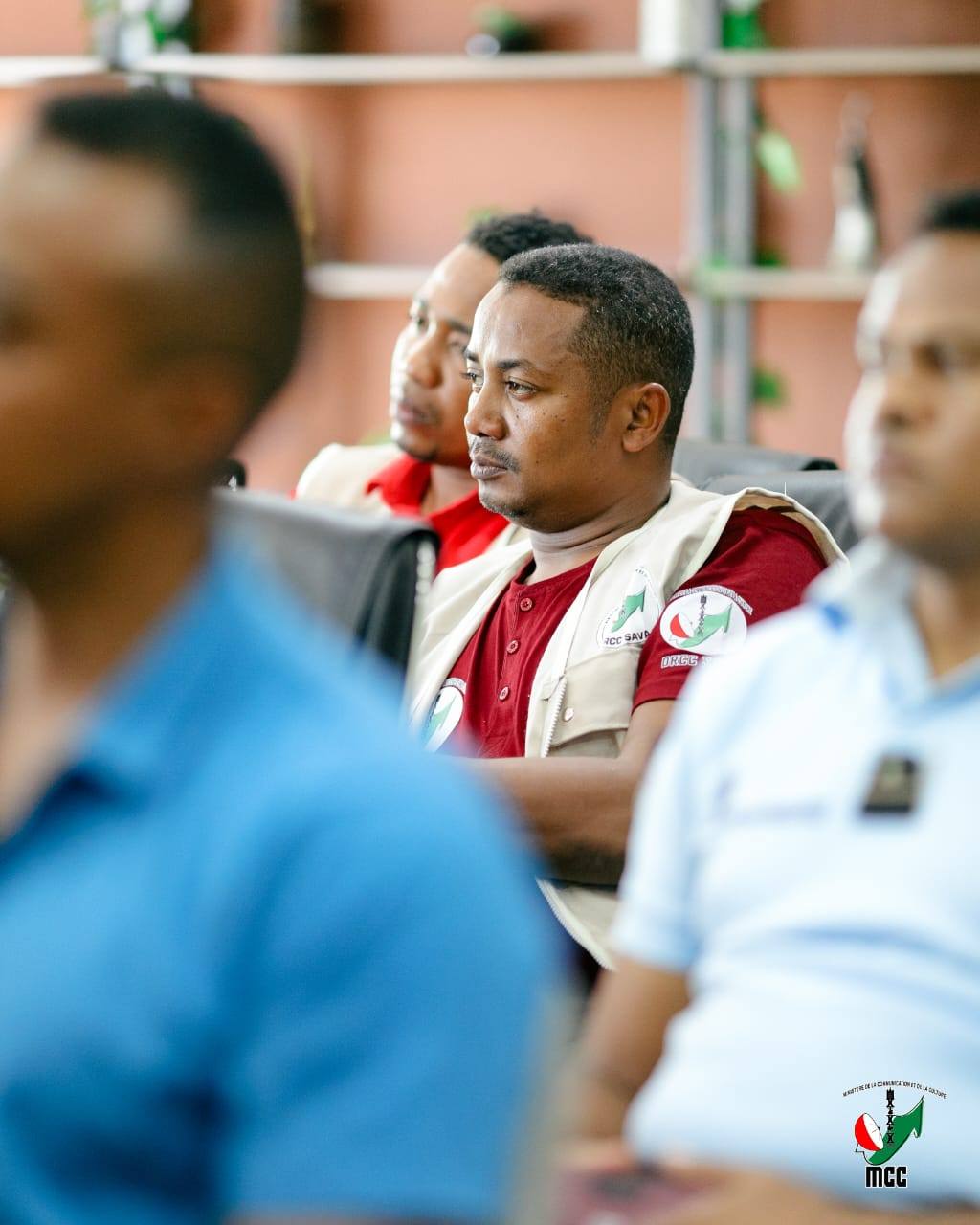 MITOHY HATRANY NY FAMPITAOVANA ATAON' NY FITONDRAM-PANJAKANA HO AN' IREO RAFITRA ENY IFOTONY