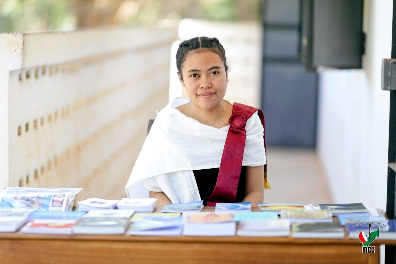 ANTSA TONONKALO - DIHIM-PARITRA