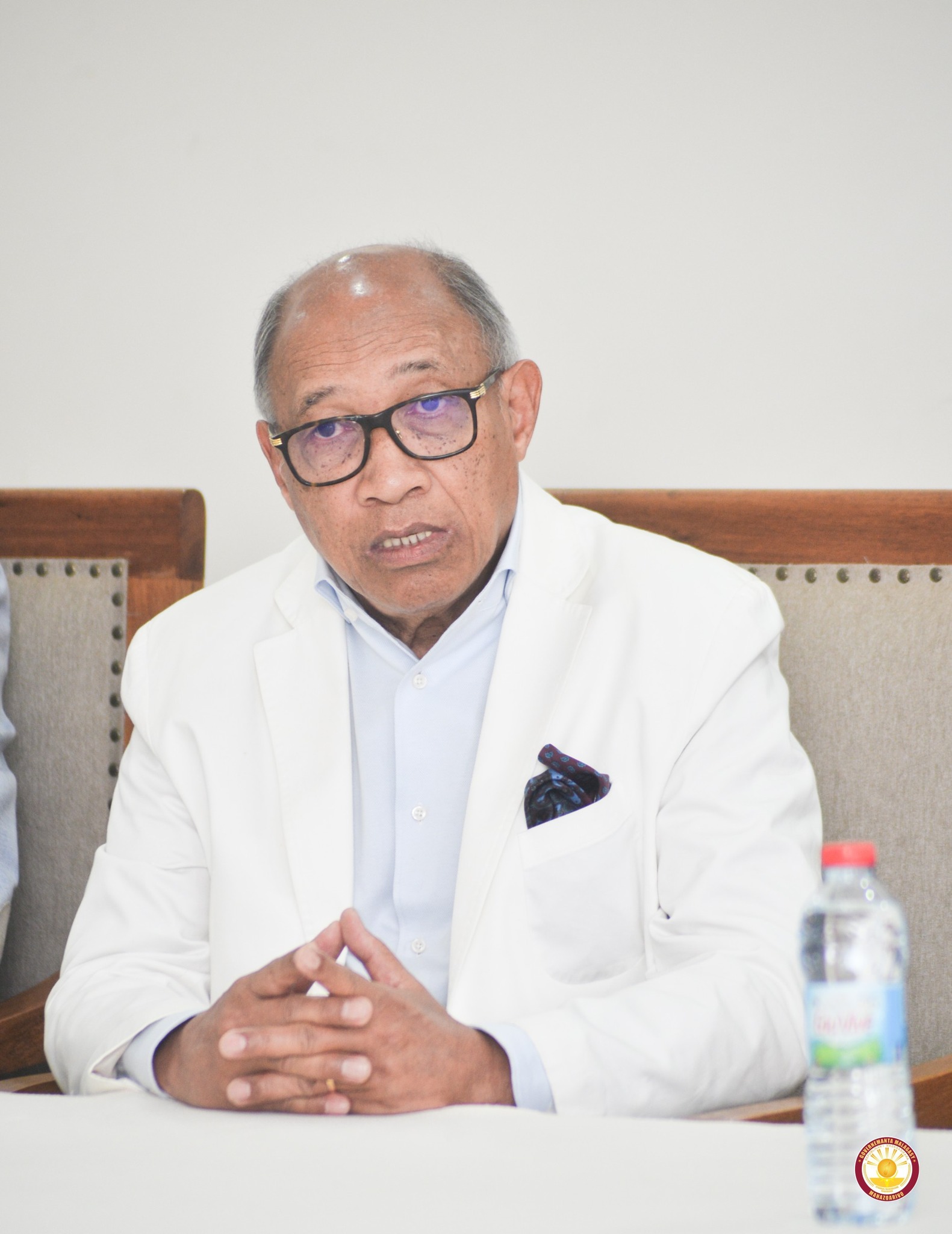 FIHAONAN' NY PRAIMINISITRA TAMIN' IREO SOLONTENAN' NY VONDRON' NY MPANONDRANA LODSIA ETO MADAGASIKARA