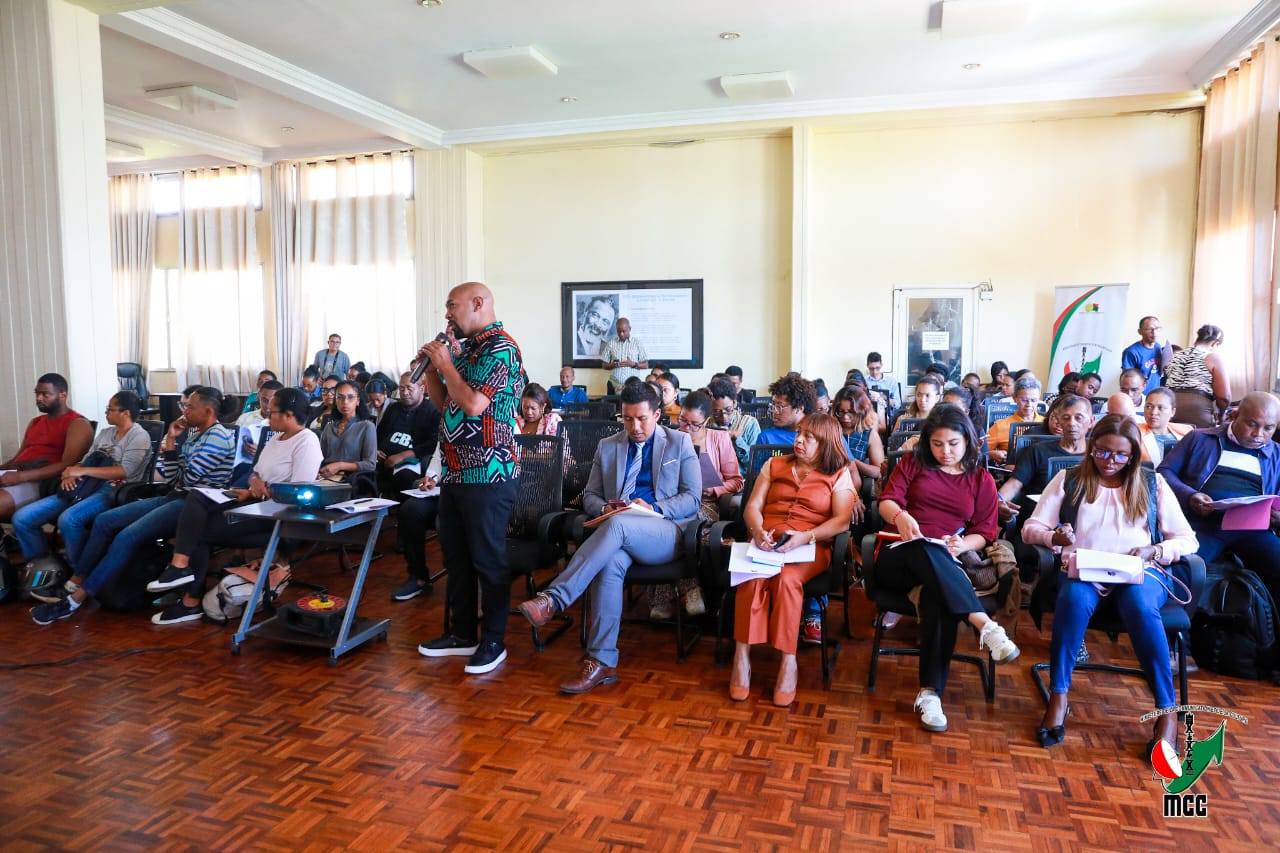 VOLAVOLAN-DALANA MIFEHY NY ZO HISITRAKA TOROHAY