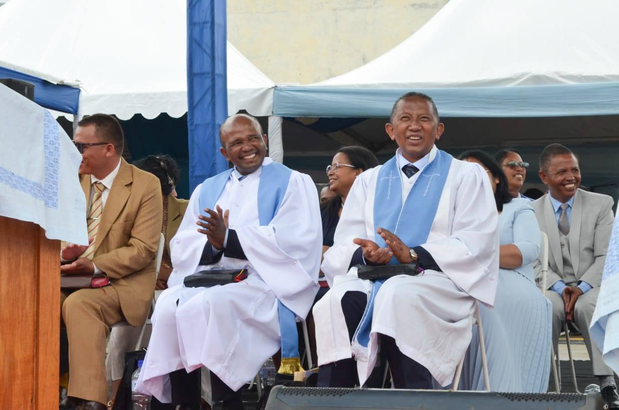 NAMPITA MIVANTANA NY FANOMPOAM-PIVAVAHANA TENY ANTSONJOMBE NY TELEVIZIONA FAHAZAVANA AN' NY FIANGONANA FJKM