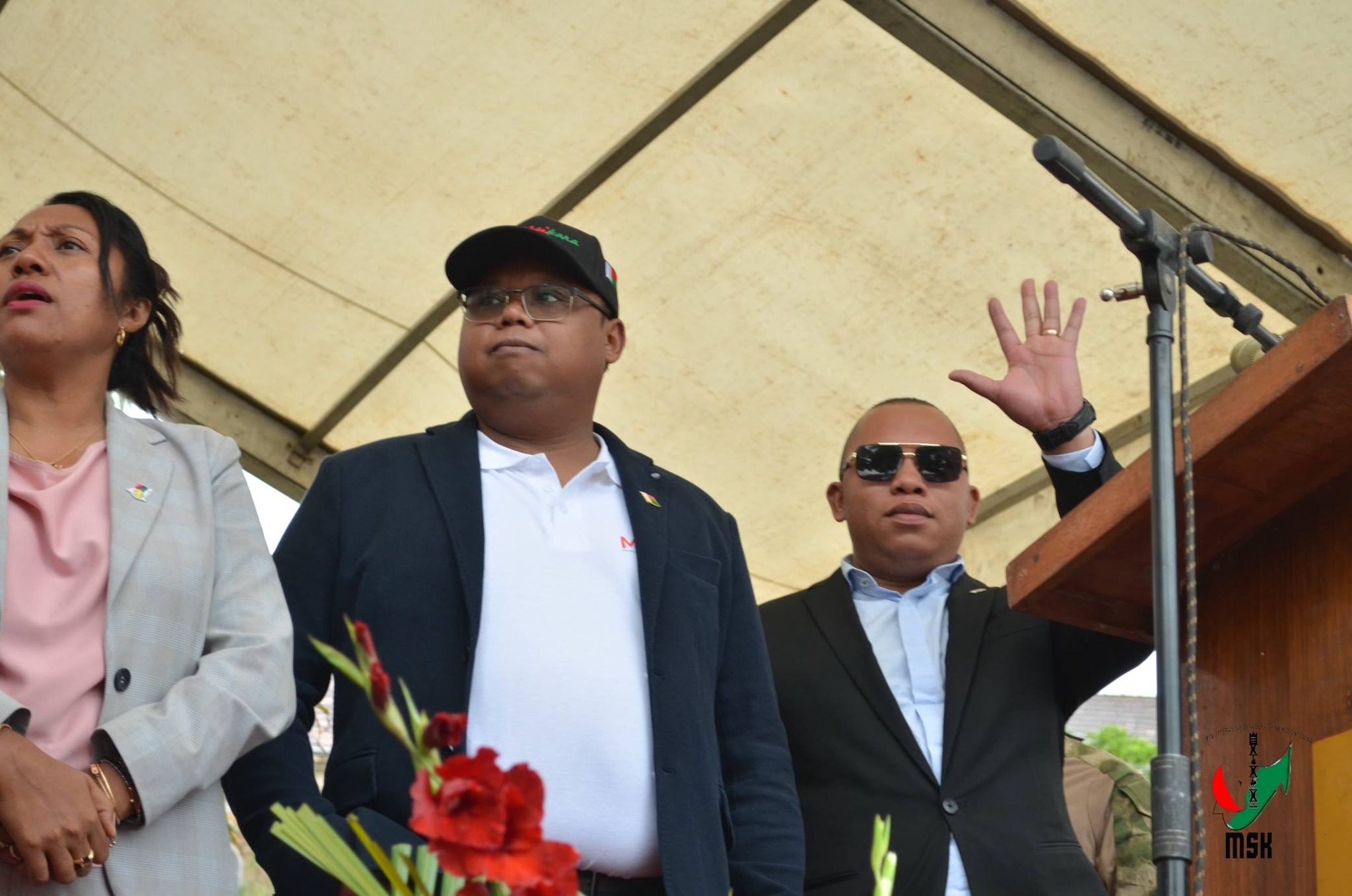 ENDRIKA HITA MASO FANKASITRAHANA NY EZAKA VITAN' NY MPISEHATRA ARA-KOLONTSAINA SADY FAMPIRISIHANA AMIN' NY TSARA KOKOA HATRANY NY MARI-BONINAHITRY NY KANTO