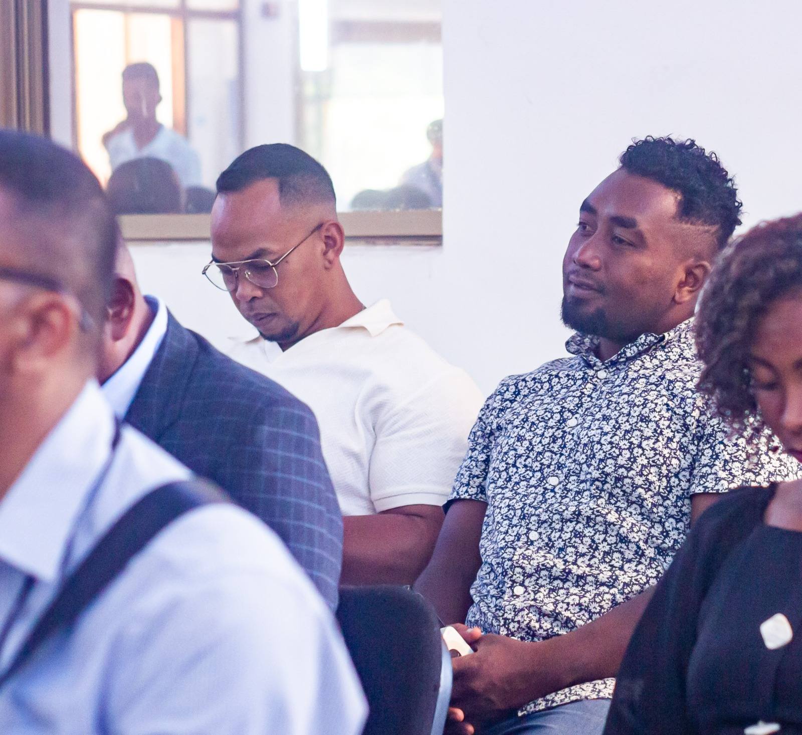 ATRIKASA FANOMBOHAN' NY TETIKASA MOMBA NY FAHALALAHANA MANEHO HEVITRA, IREO FITAOVAN-TSERASERA VAOVAO, FAMPIROBOROBOANA NY ORINASAN-TSERASERA MALALAKA, MAHALEOTENA SY MAROLOKO