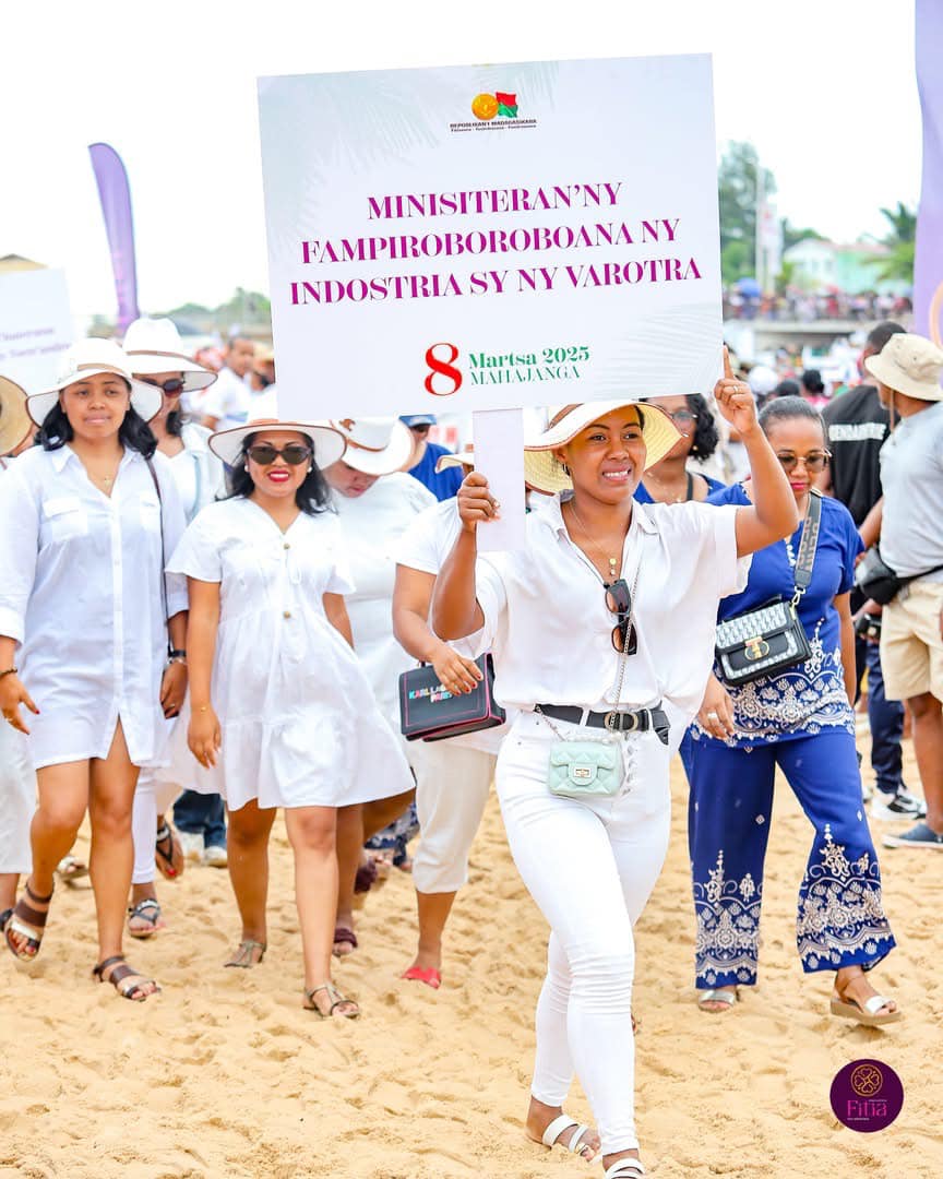 HOY RAMATOA MIALY RAJOELINA, VADIN'NY FILOHAM-PIRENENA, ANDROANY TANY MAHAJANGA