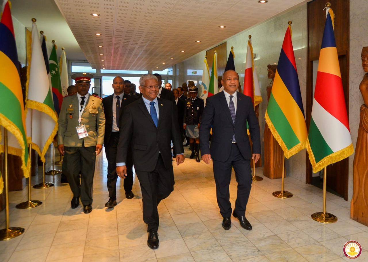 MIGADONA ETO MAGADASIKARA NY FILOHAN' NY REPOBLIKAN' I SEYCHELLES SY RAMATOA VADINY