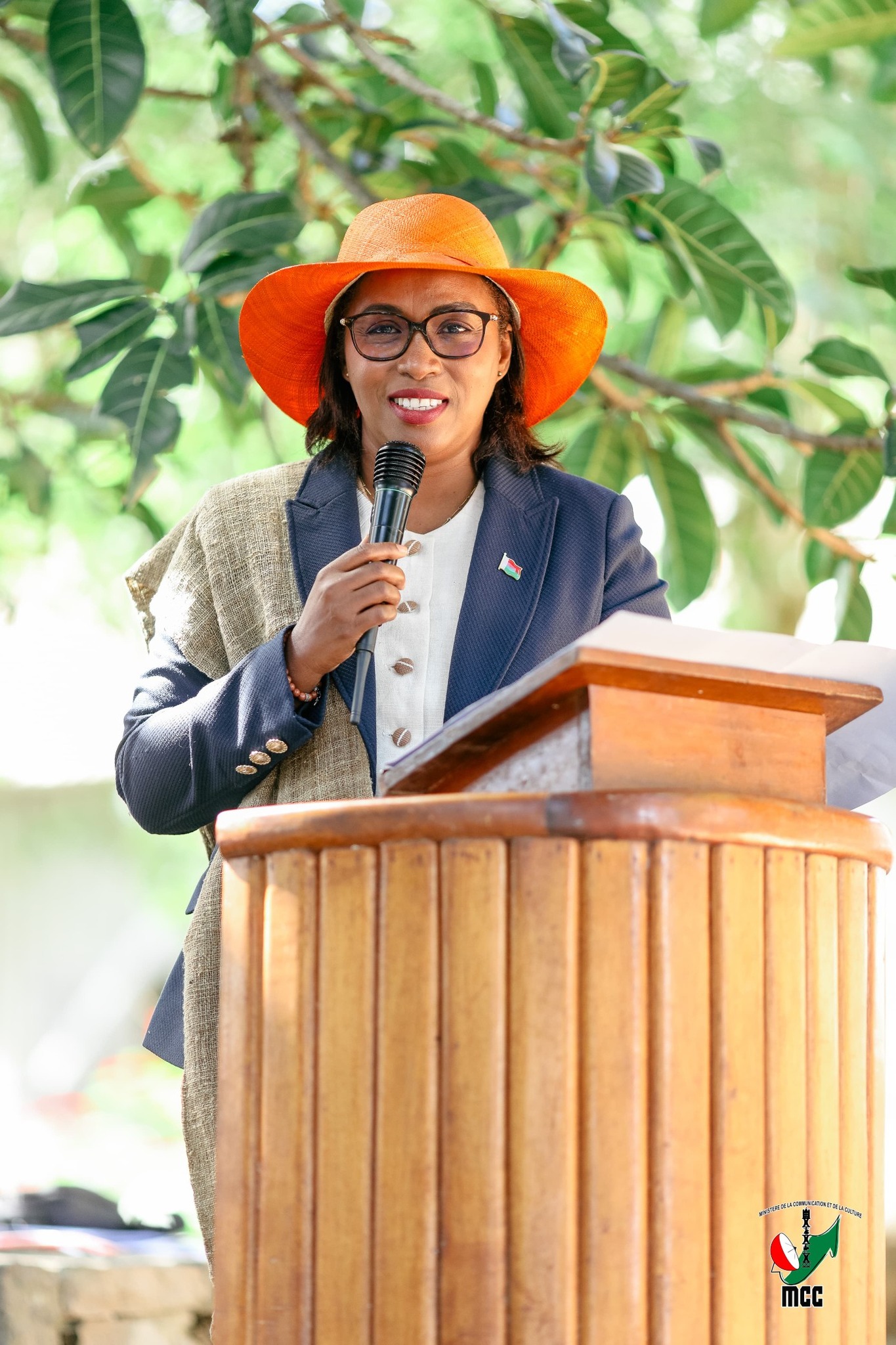 NIAVAKA NY FANKALAZANA NY ANDRO IRAISAM-PIRENENA HO AN' NY MOZEA TENY AMIN' NY ROVAN' AMBOHIMANGA