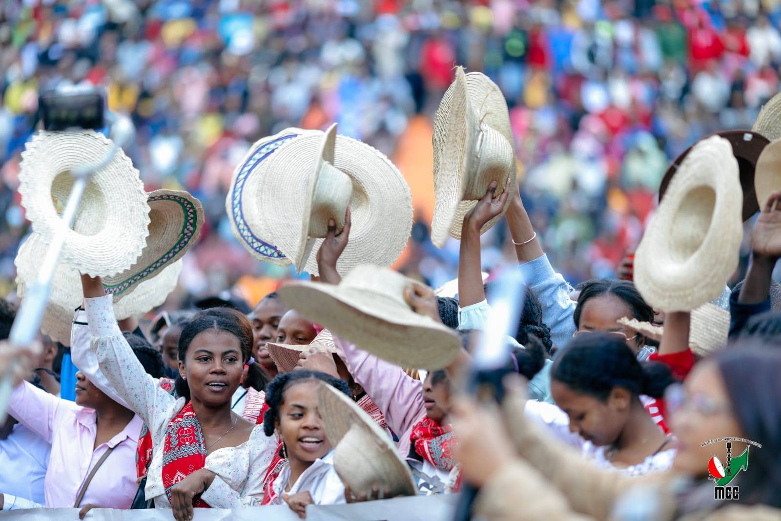FENO HIPOKA NY COLISEUM AMBATOMENA FIANARANTSOA