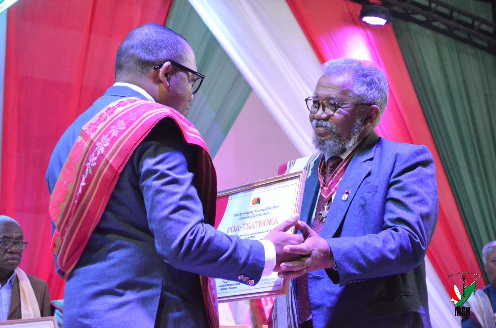 " POA-TSATROKA" ENDRIM-PANKASITRAHANA MANOKANA AVT AMIN' NY MINISITRA HO AN' IREO NAHAVITA BE TEO AMIN' NY SEHATRY NY KABARY SY NY KOLONTSAINA