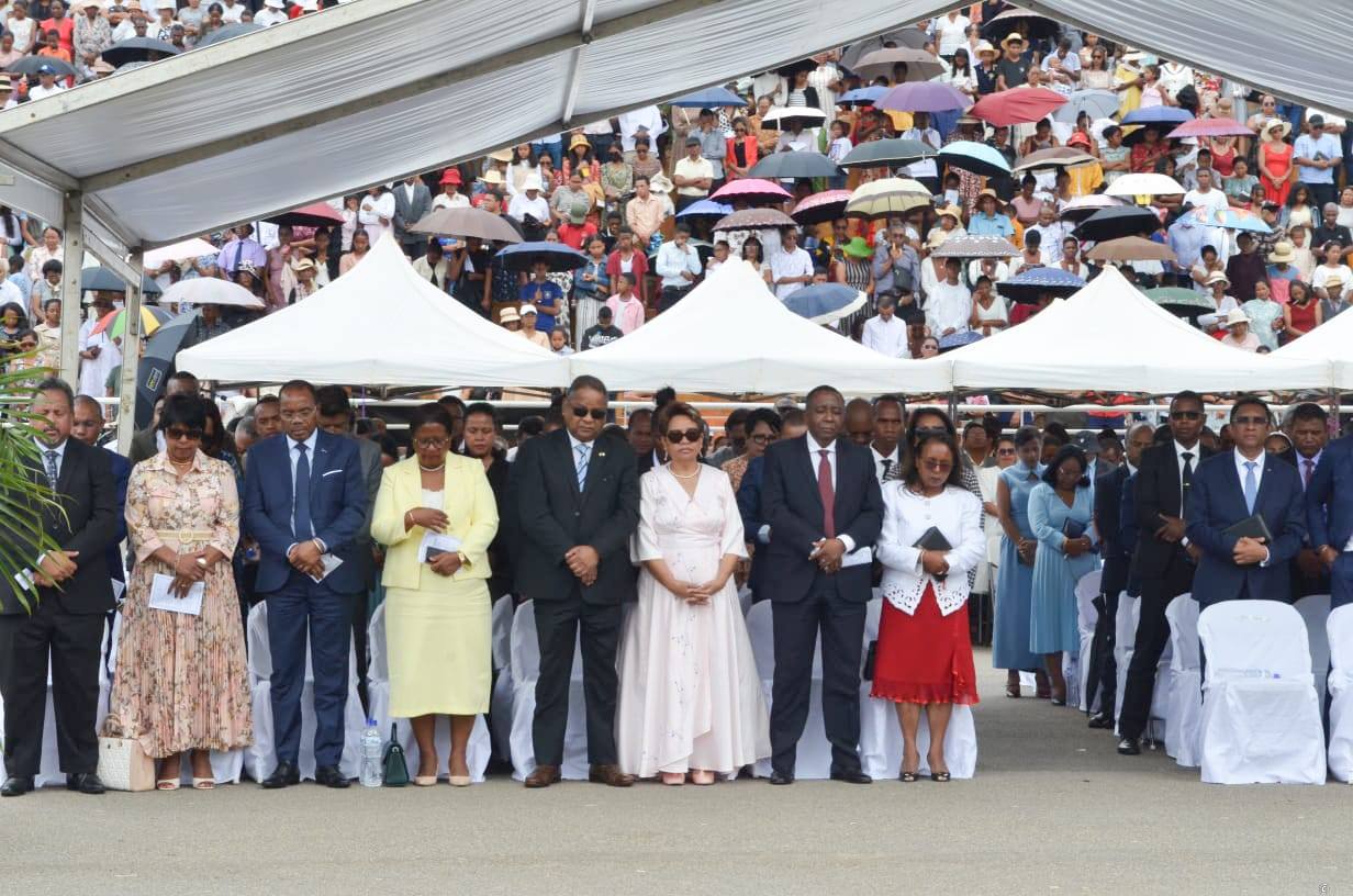 NAMPITA MIVANTANA NY FANOMPOAM-PIVAVAHANA TENY ANTSONJOMBE NY TELEVIZIONA FAHAZAVANA AN' NY FIANGONANA FJKM