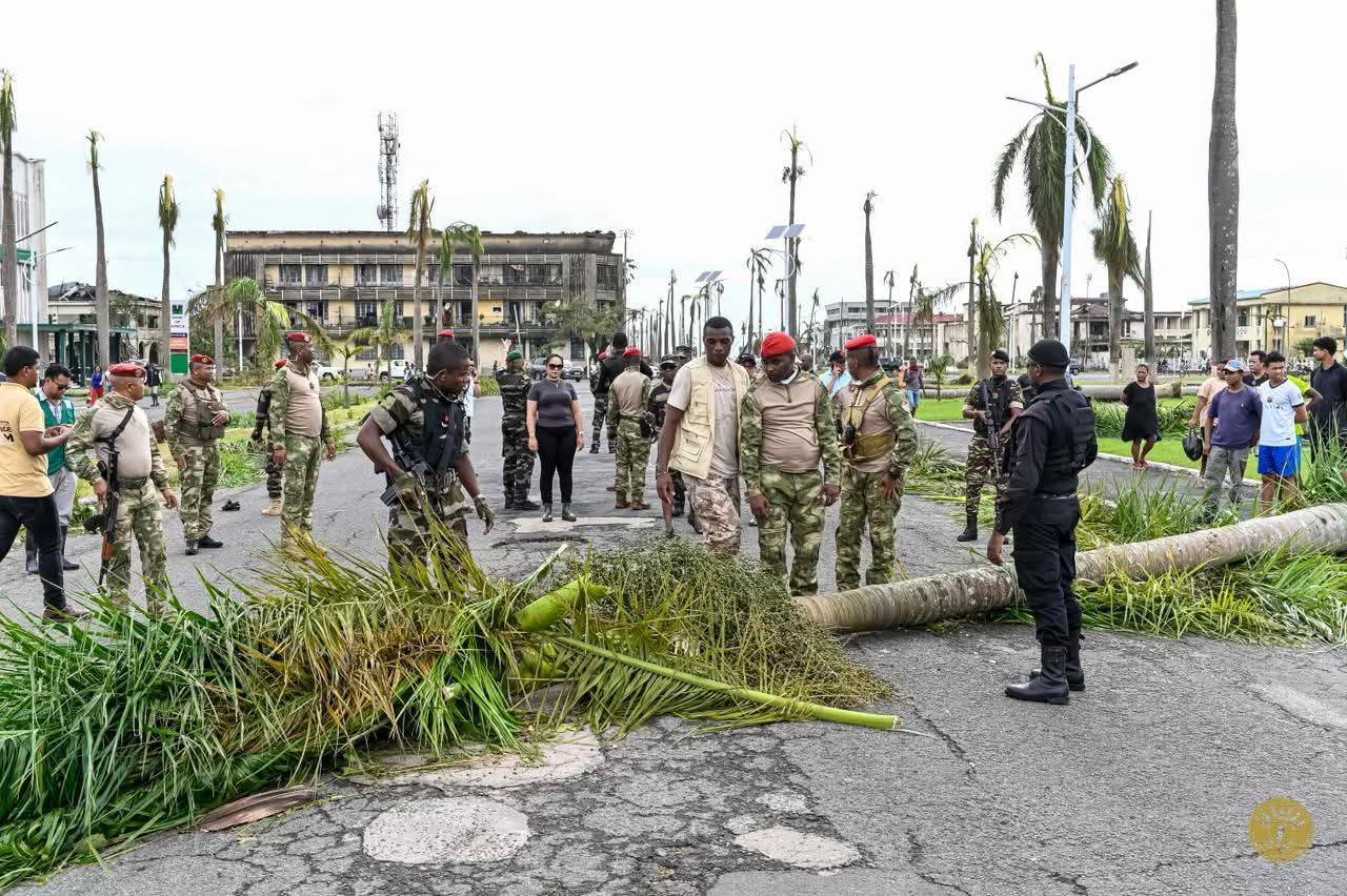 "HIARA-HIATRIKA SY HIOMBOM-PO AMIN' NY VAHOAKAN' NY FARITRA ATSINANANA NO NAHATONGAVAKO ETO" HOY NY FILOHAN' NY REPOBLIKAN' I MADAGASIKARA NY KOLONELY RANDRIANIRINA MICHAEL