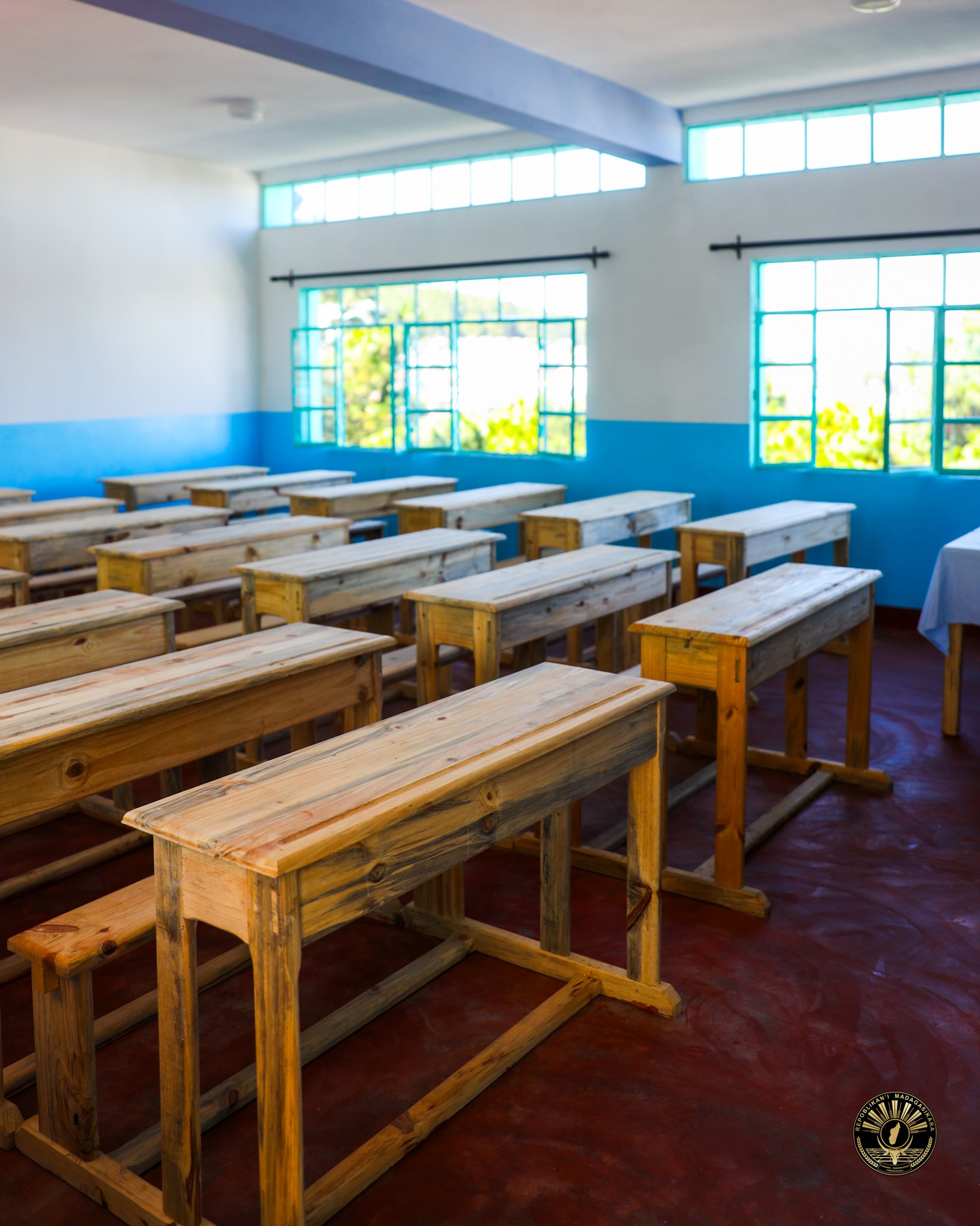 FENO FIHETSEM-PO NY ANDRO FAHAROAN' NY FITSIDIHANA ARA-PANJAKANA ATAON' NY FILOHA NATASA PIRC MUSAR ETO AMINTSIKA