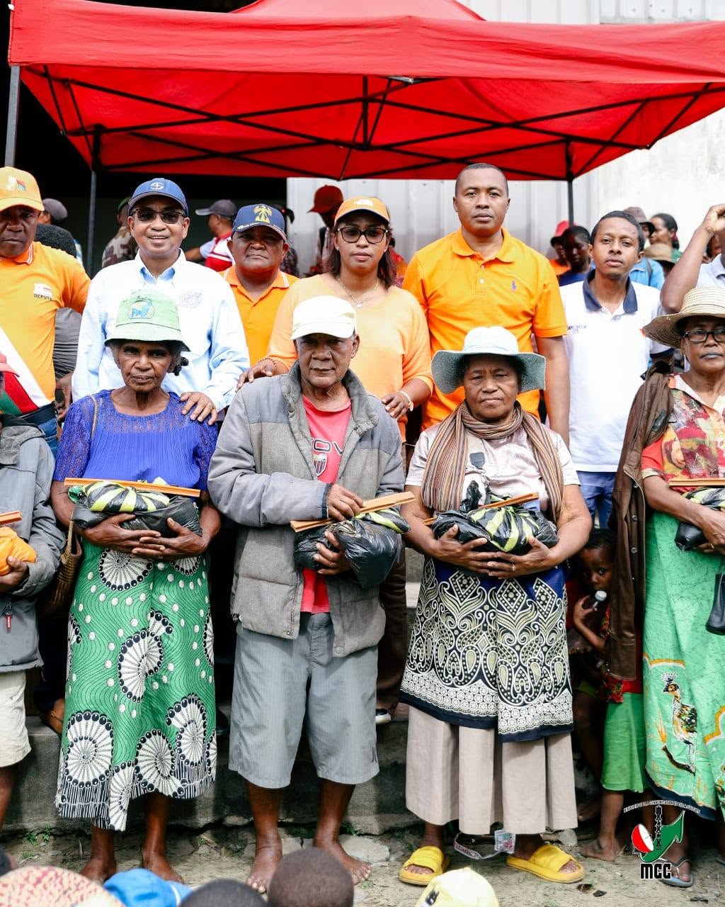 IRAY VOLAN’NY ANKIZY