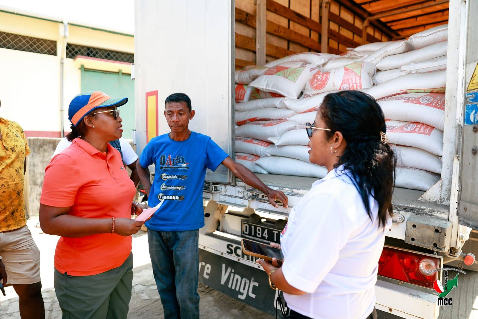 EFA TONGA ANY MANANJARY NY VARY 100 TAONINA SY NY KOJAKOJA MARO AVY AMIN' ANDRIAMATOA FILOHAM-PIRENENA ANDRY RAJOELINA