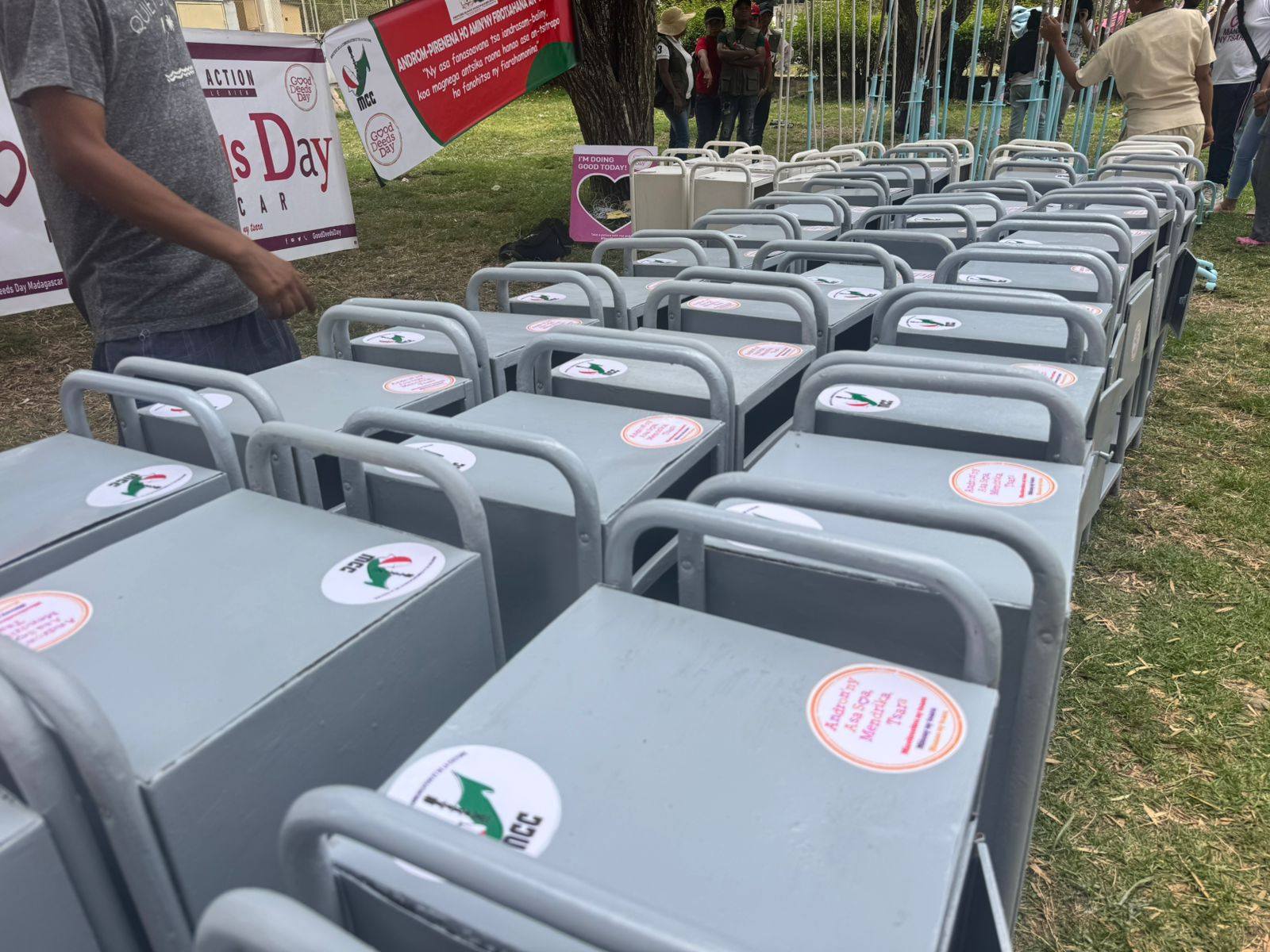 FIARAHA-MIASA SY FIARAHA-MIENTANA HO AMIN' NY FANAVAOZANA