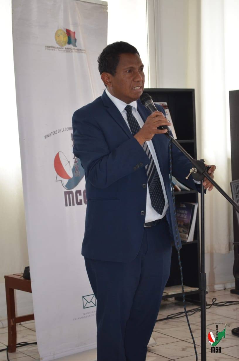 TOMPON' ANDRAIKITRA AMBONY MAROMARO EO ANIVON' NY MINISTERAN' NT SERASERA SY NY KOLONTSAINA NO NANDRAY NY ASANY ANDROANY ALAROBIA 10 DESAMBRA 2025 TAORIAN' NY NAHAVOATENDRY AZY IREO NANDRITRA NY FILAN-KEVITRY NY MINISITRA NY ALATSINAINY 08 DESAMBRA 2025 L