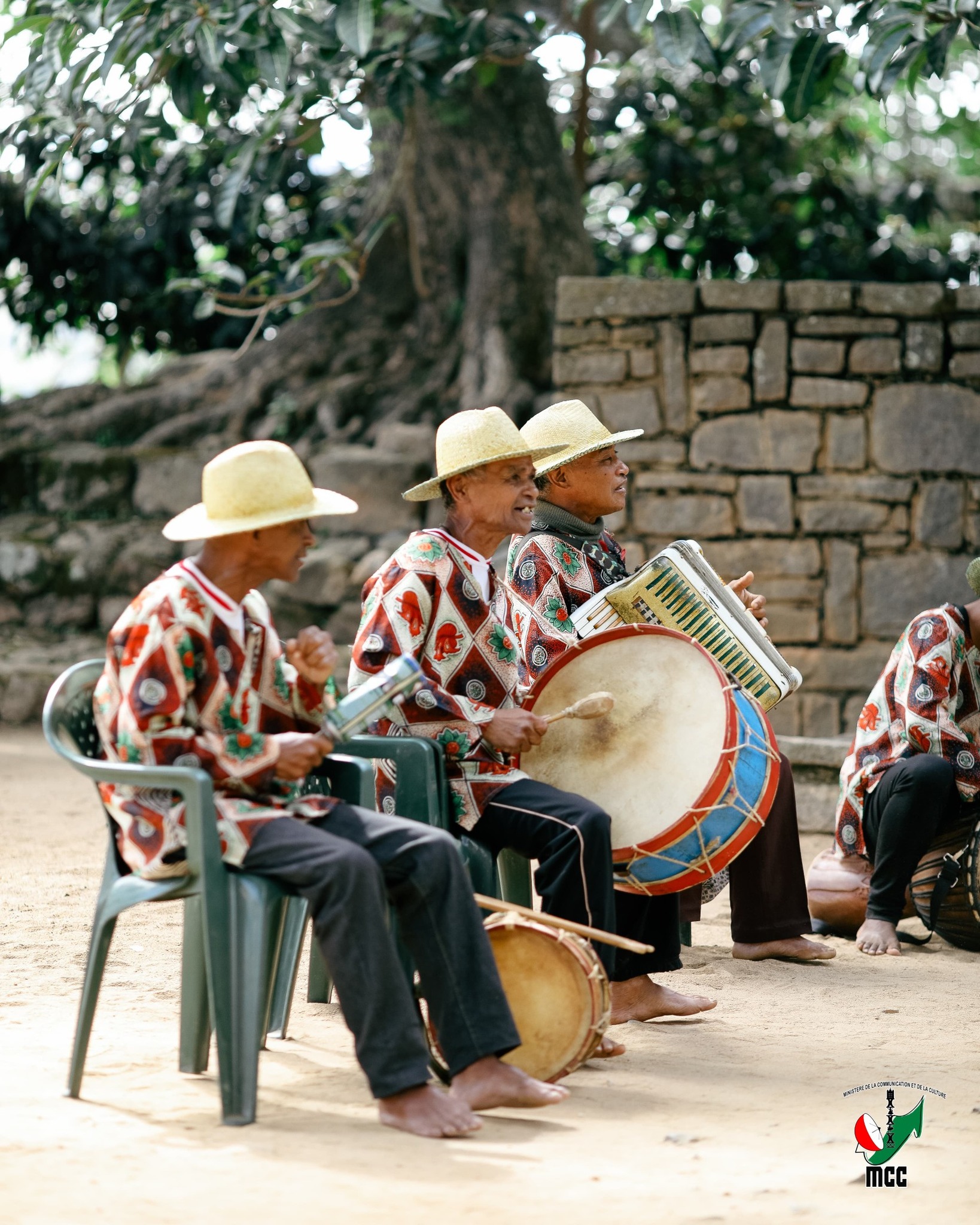 NIAVAKA NY FANKALAZANA NY ANDRO IRAISAM-PIRENENA HO AN' NY MOZEA TENY AMIN' NY ROVAN' AMBOHIMANGA