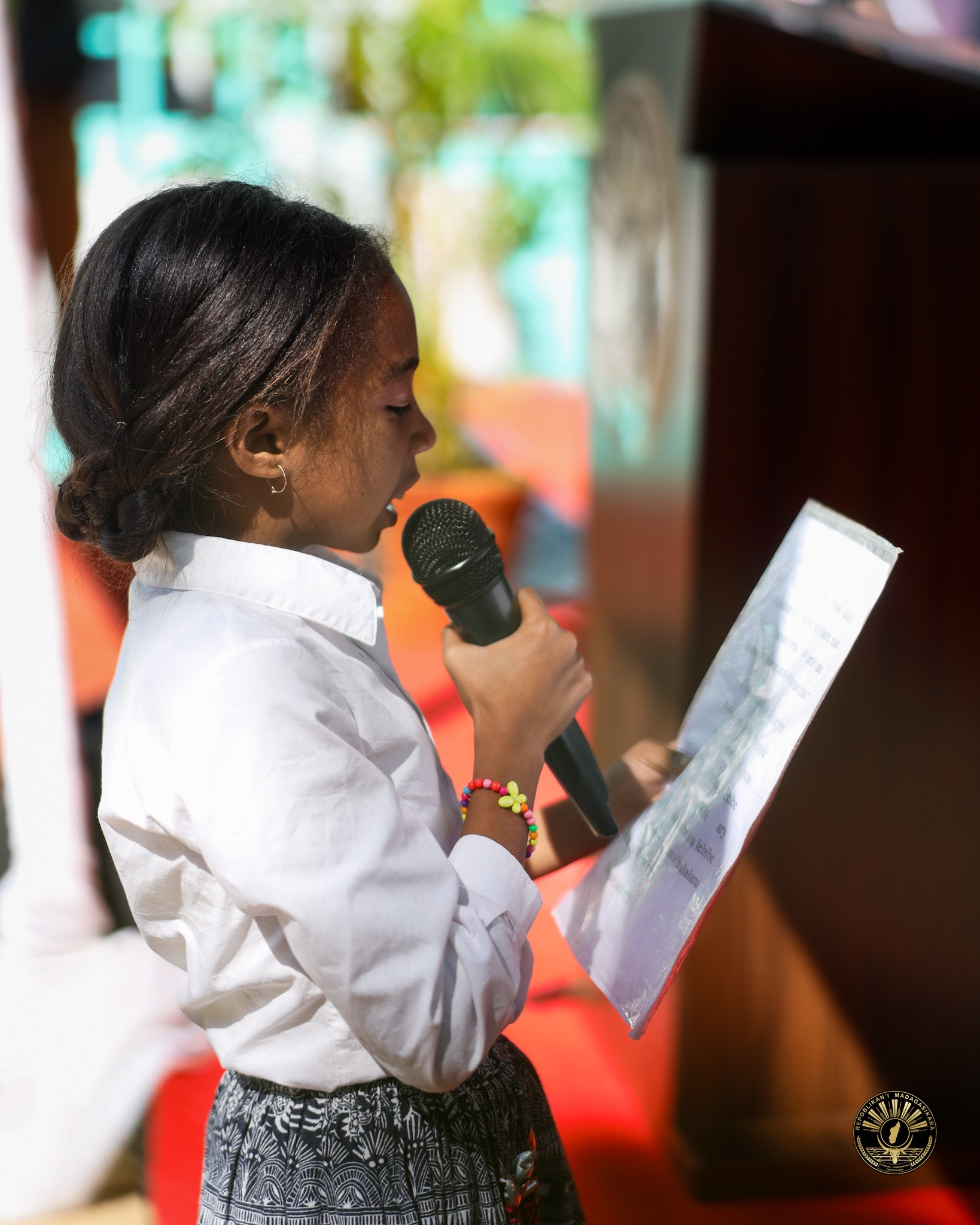 FENO FIHETSEM-PO NY ANDRO FAHAROAN' NY FITSIDIHANA ARA-PANJAKANA ATAON' NY FILOHA NATASA PIRC MUSAR ETO AMINTSIKA