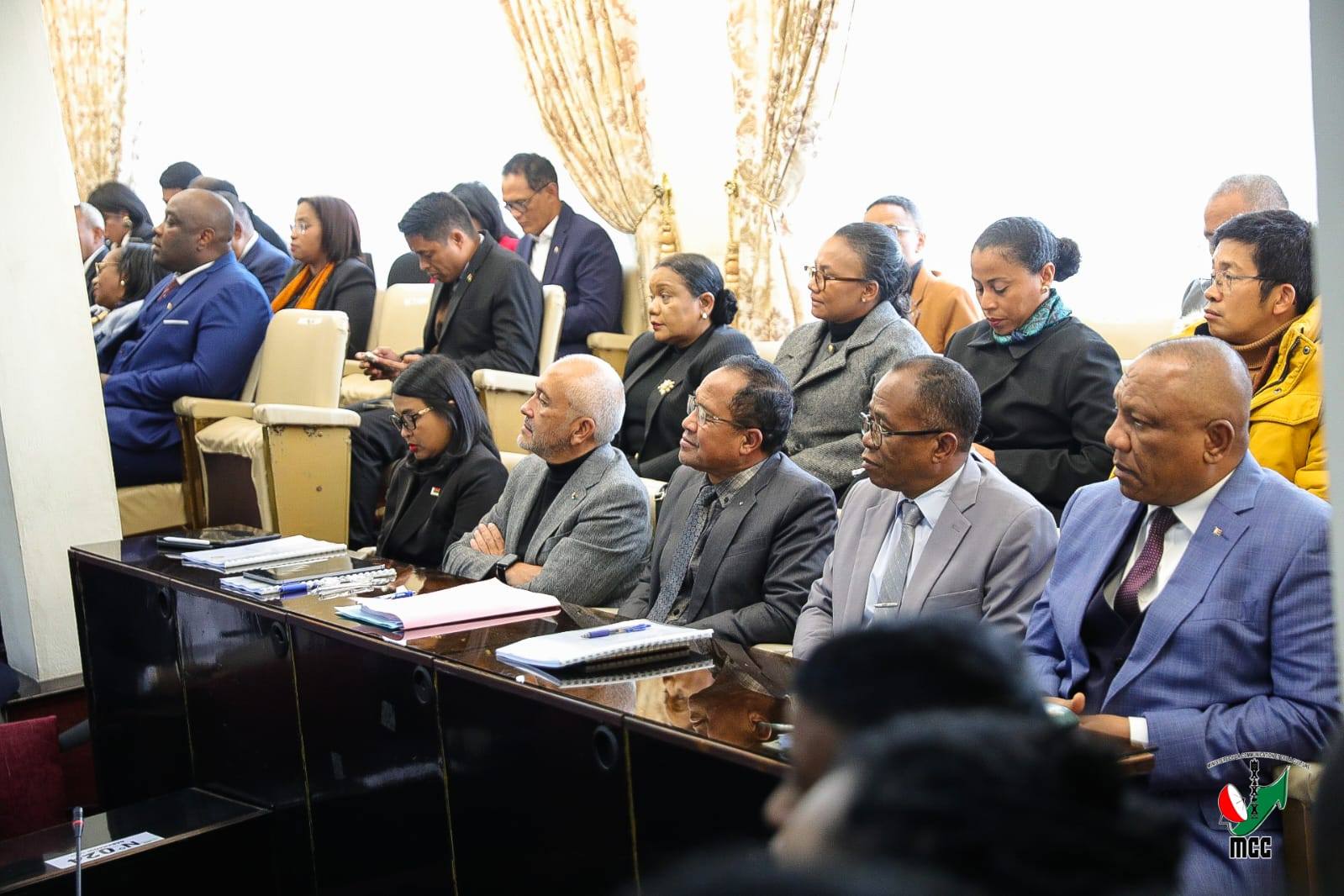 NOSOKAFANA OMALY TAMIN'NY 11 ORA NY FIVORIAMBE FIFANATREHANA MIVANTANA EO AMIN'NY GOVERNEMANTA MALAGASY SY IREO SOLOMBAVAMBAHOAKA