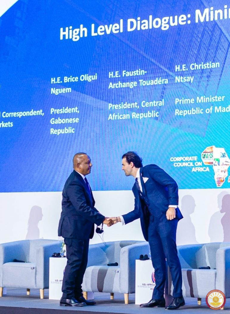 LUANDA - ANGOLA: ANDRO FAHAROA AMIN' NY FIHAONANA AN-TAMPONY MOMBA NY FANDRAHARAHANA EO AMIN'I ETAZONIA SY AFRIKA ANDIANY FAHA-17