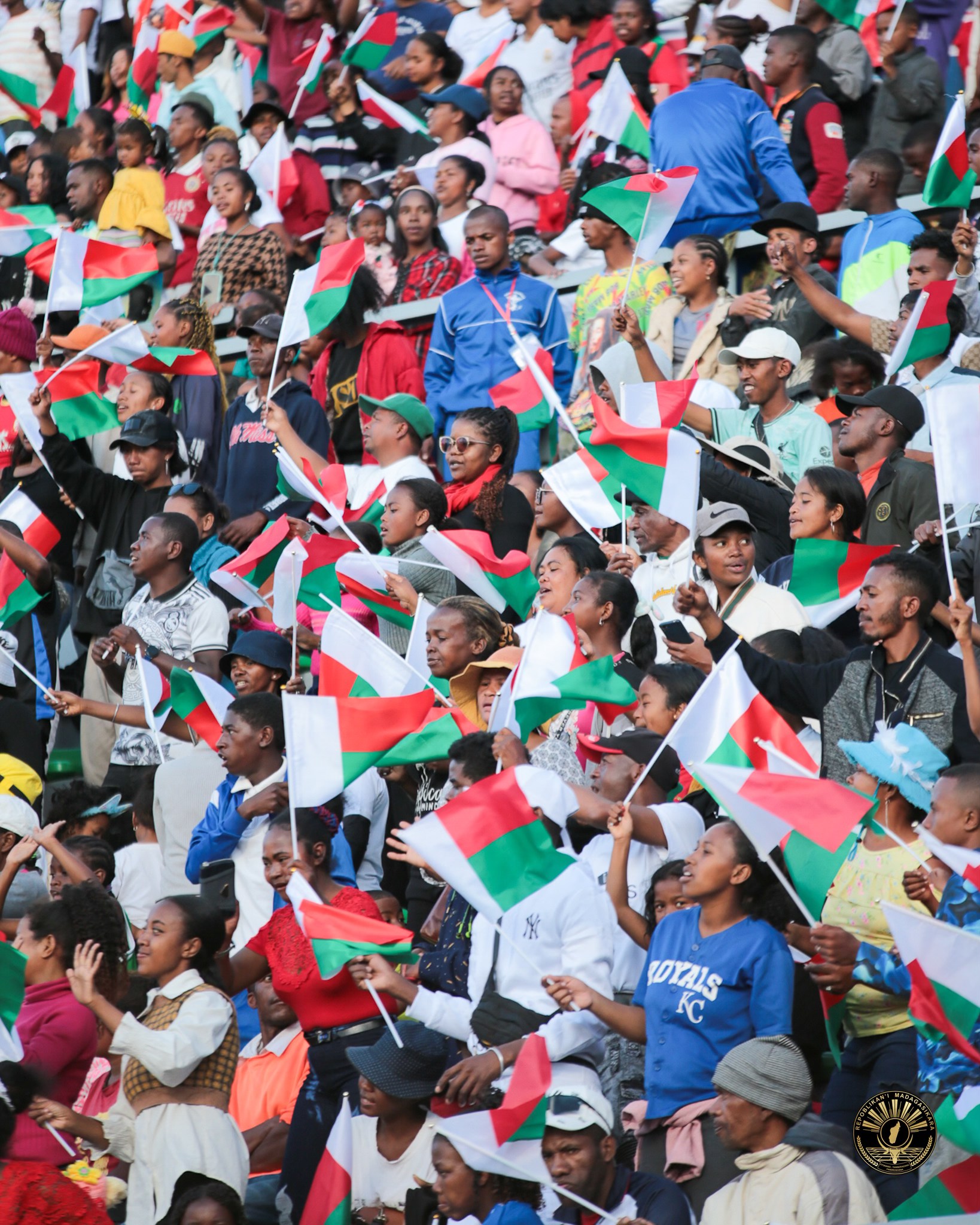 MANAN-DANJA MANOKANA HO AN' NY FIRENENA IZAO FAHA-65 TAONA NIVERENAN' NY FAHALEOVANTENA IZAO