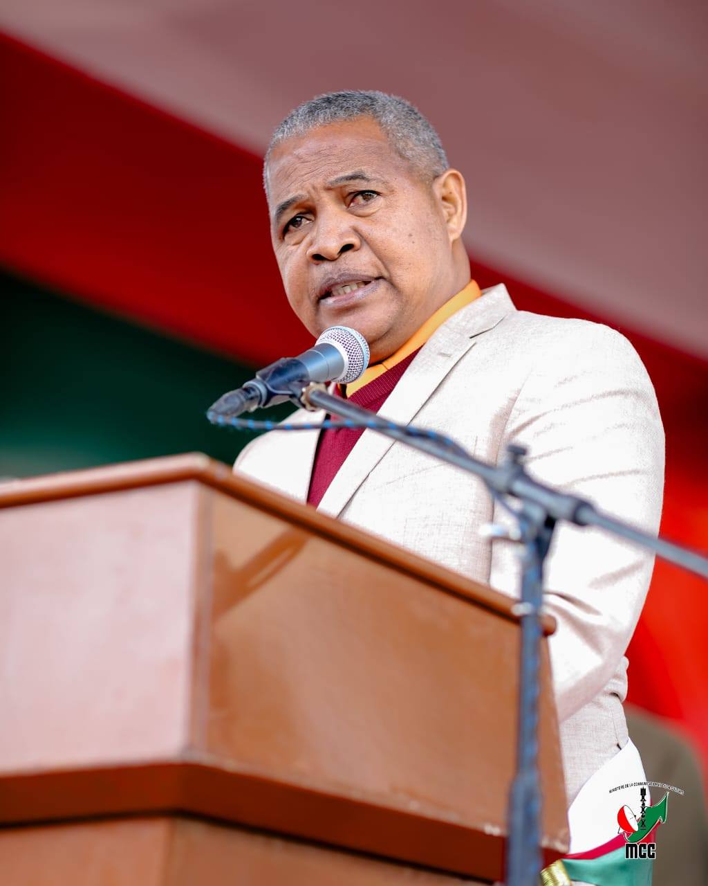 FAMPIROBOROBOANA NY MAHA OLONA SY ASA SOSIALY TETO FIANARANTSOA