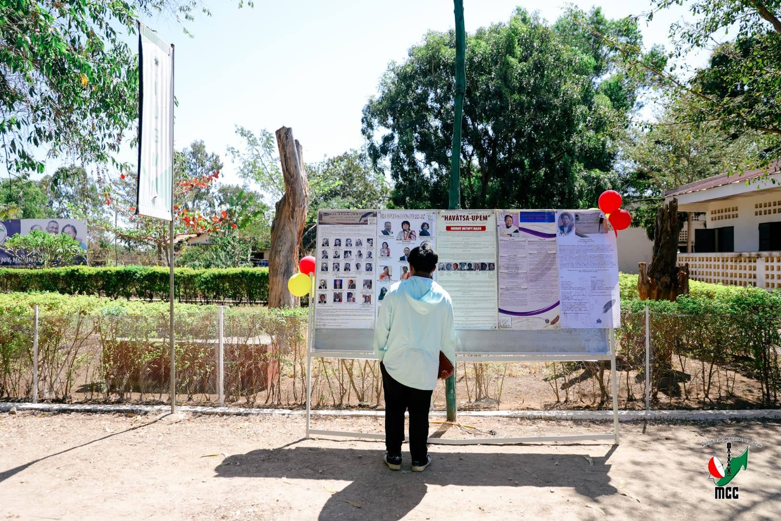 ANTSA TONONKALO - DIHIM-PARITRA