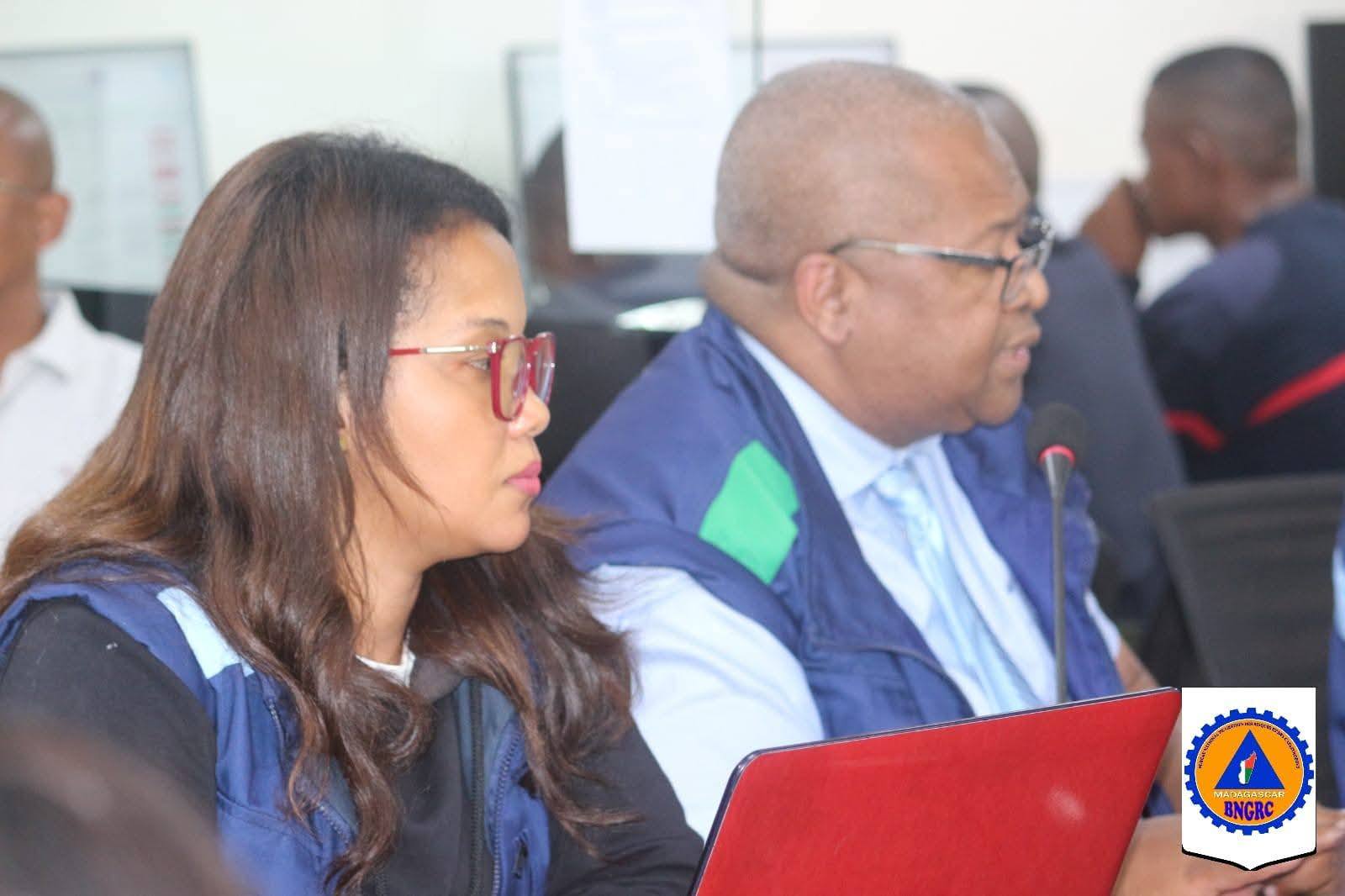 RIVODOZA GEZANI: FIVORIANA STRATEJIKA MAIKA NOTARIHIN' NY MINISI-PANJAKANA MIADIDY NY FANAVAOZANA TETO ANIVON' NY CNCOU-BNGRC