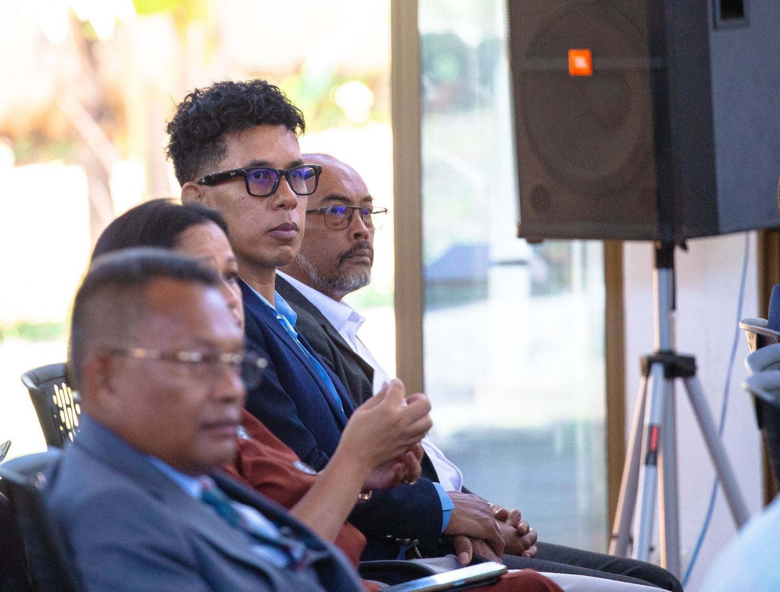 ATRIKASA FANOMBOHAN' NY TETIKASA MOMBA NY FAHALALAHANA MANEHO HEVITRA, IREO FITAOVAN-TSERASERA VAOVAO, FAMPIROBOROBOANA NY ORINASAN-TSERASERA MALALAKA, MAHALEOTENA SY MAROLOKO