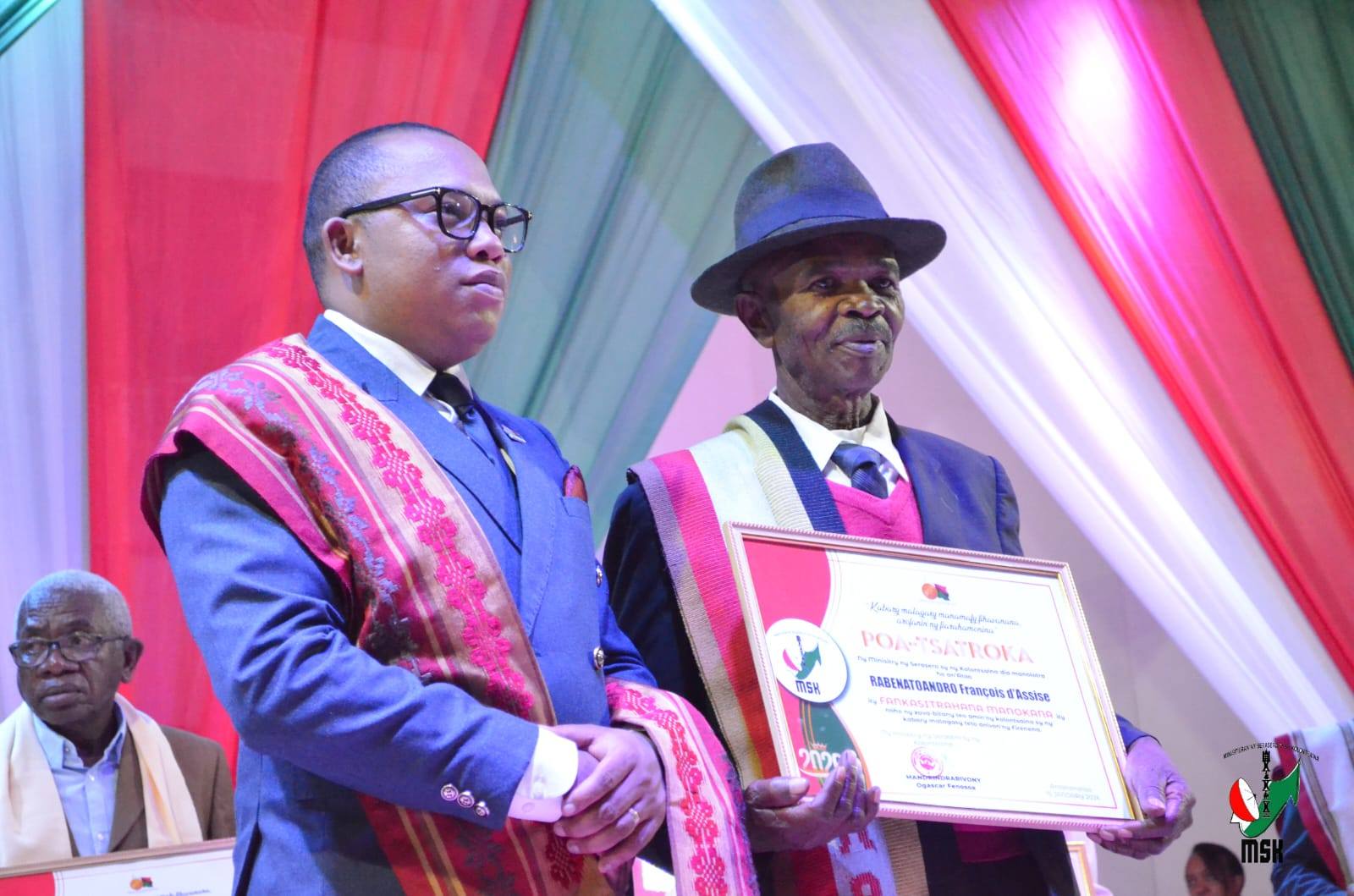 " POA-TSATROKA" ENDRIM-PANKASITRAHANA MANOKANA AVT AMIN' NY MINISITRA HO AN' IREO NAHAVITA BE TEO AMIN' NY SEHATRY NY KABARY SY NY KOLONTSAINA